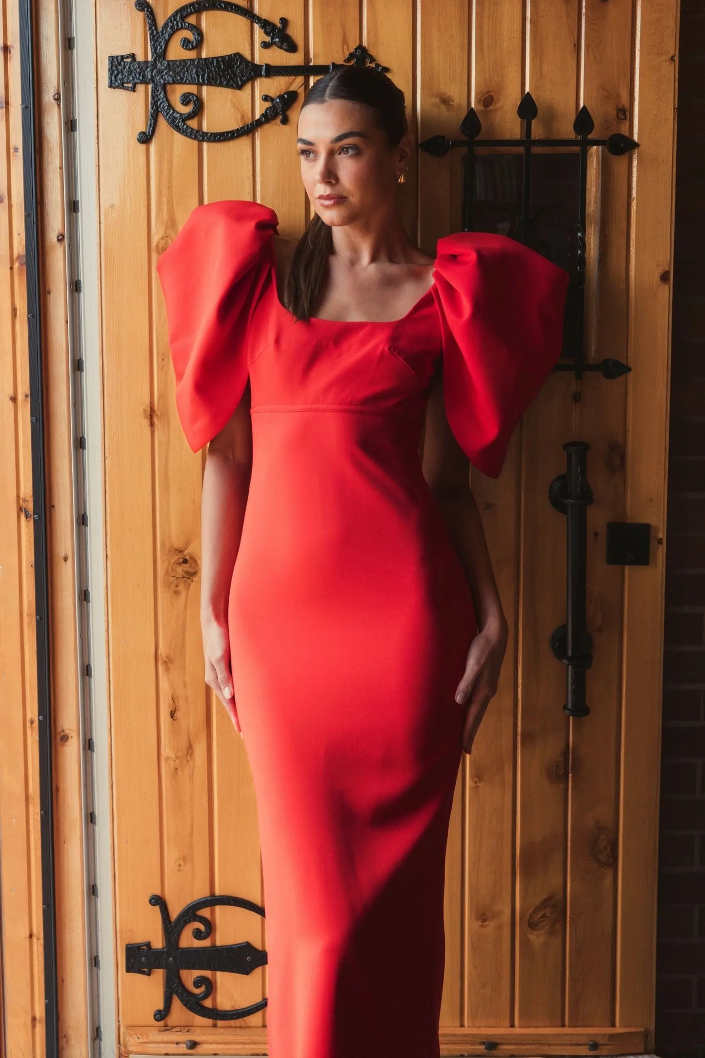 Red Fitted Crepe Scoop Neck Gown With Puff Sleeves - Ieena for Mac Duggal
