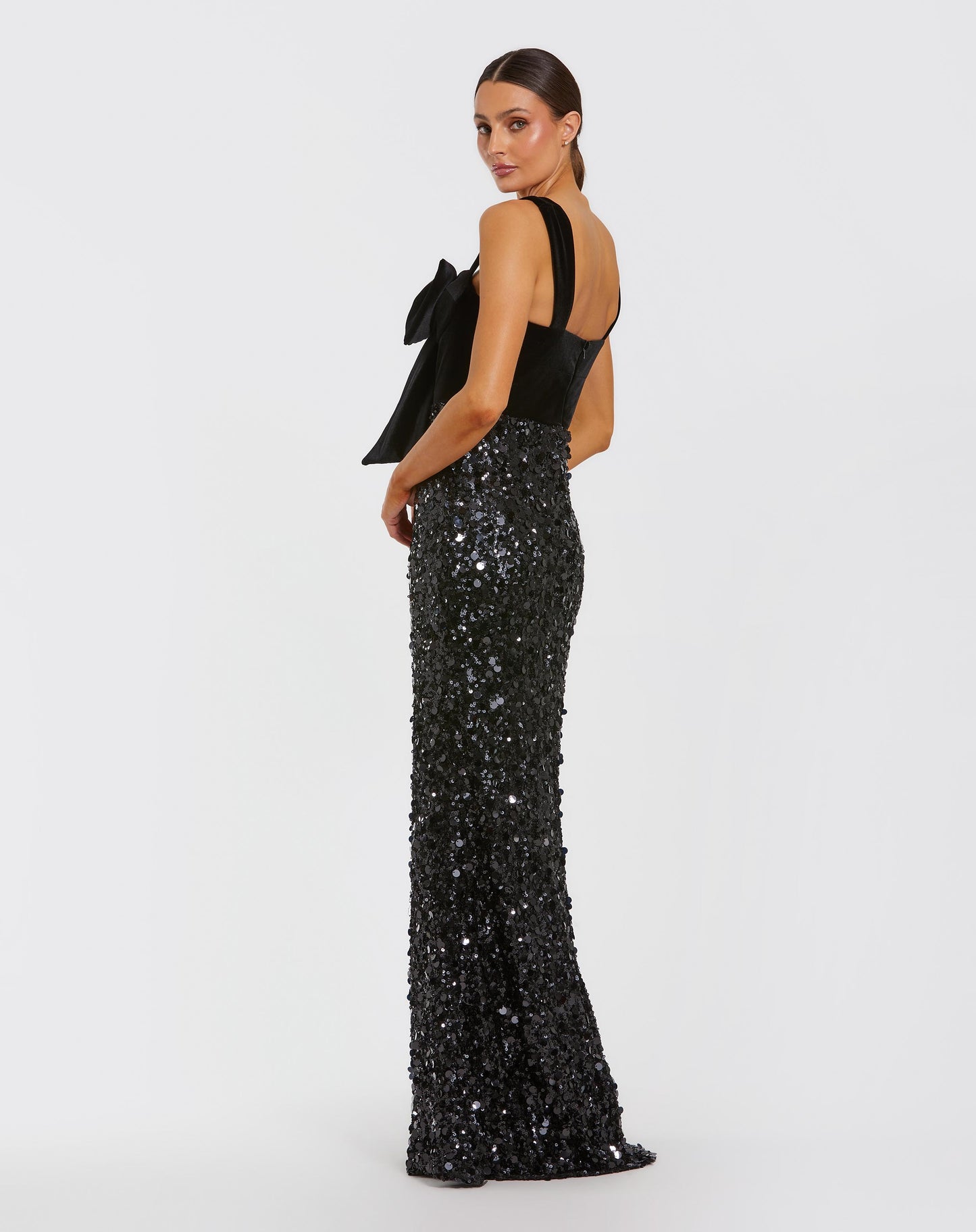 Black Sleeveless Sequin Column Gown With Velvet Bow - Ieena for Mac Duggal
