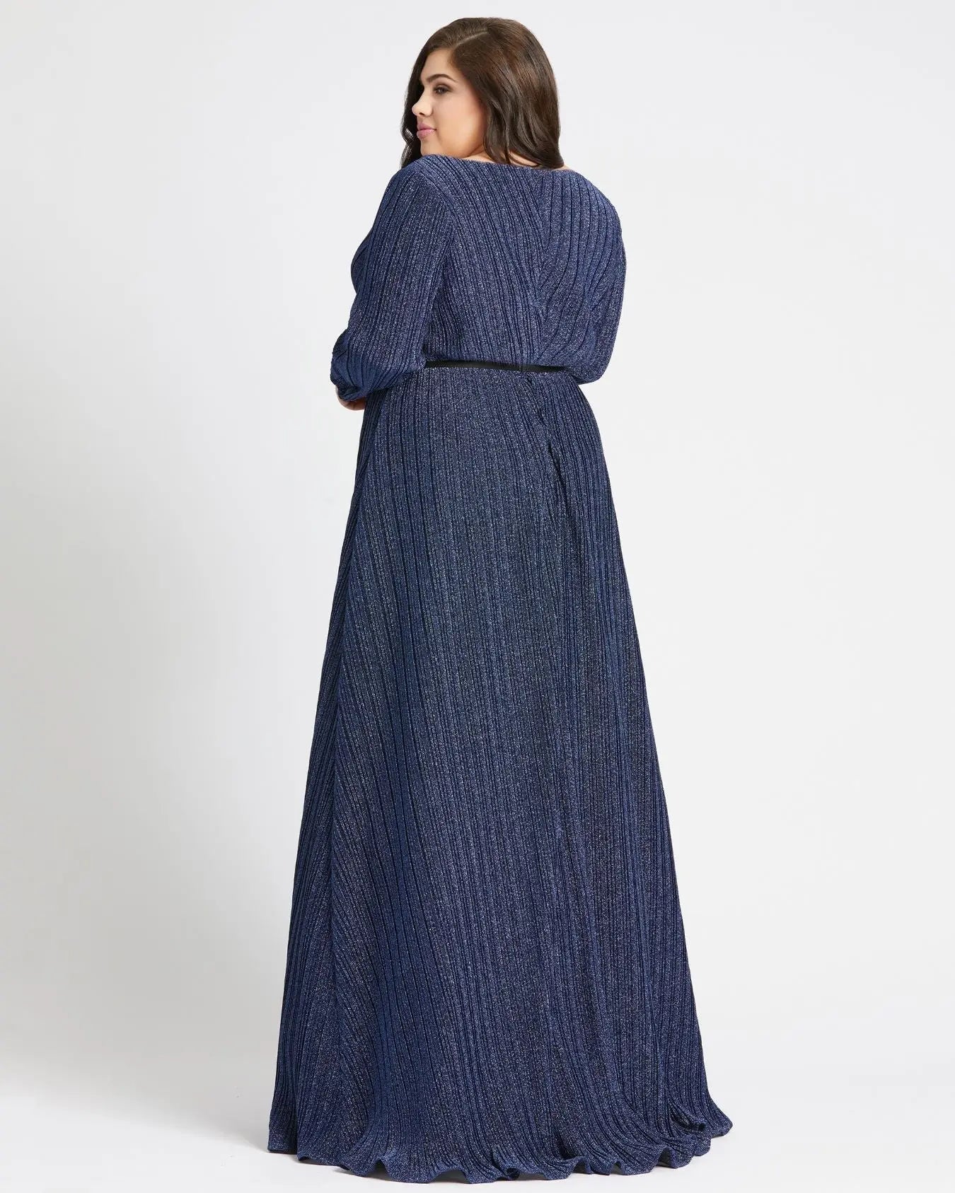 Shimmering V-Neck Evening Gown Mac Duggal