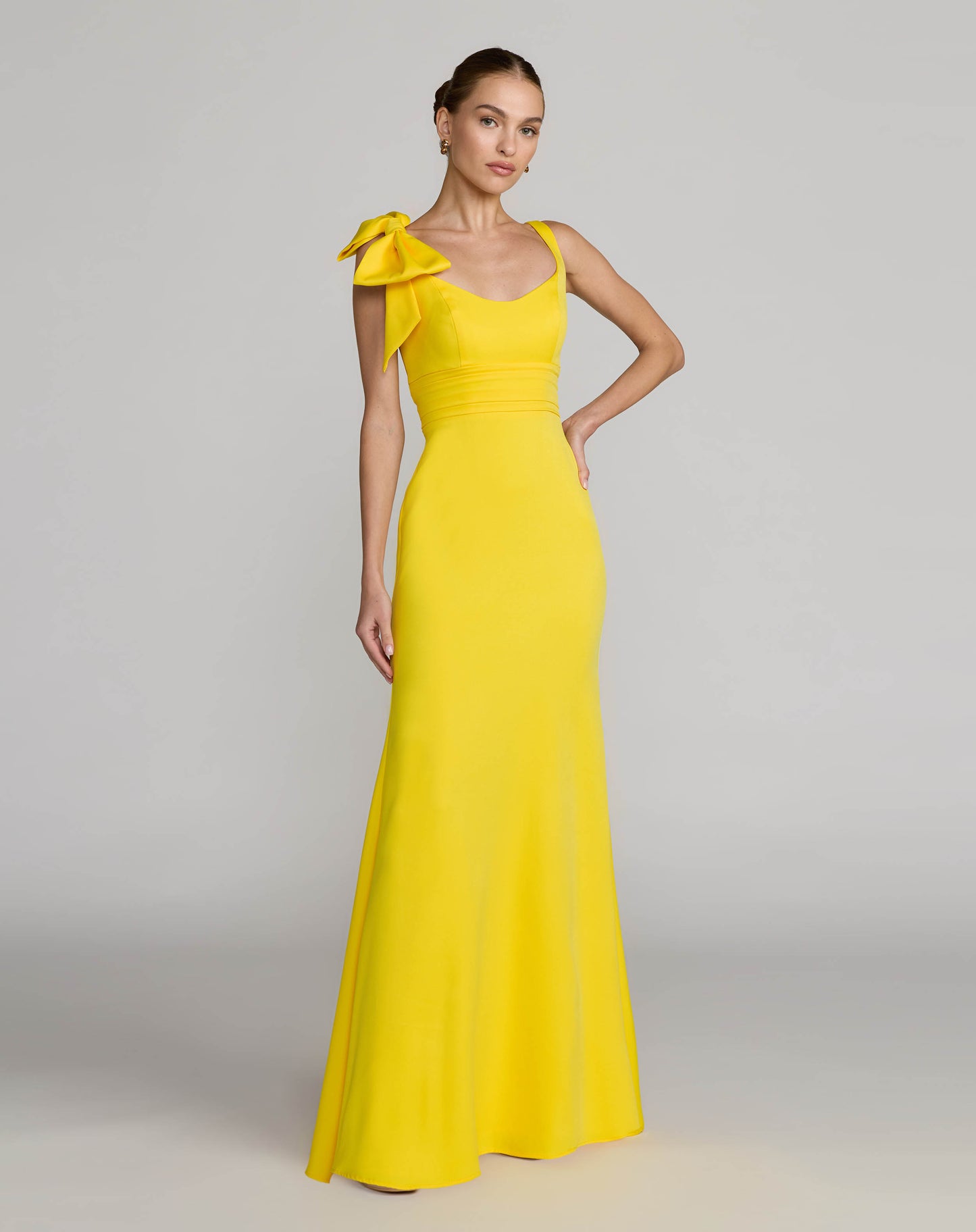 Yellow Scoop Neck Trumpet Gown with Bow - Ieena for Mac Duggal