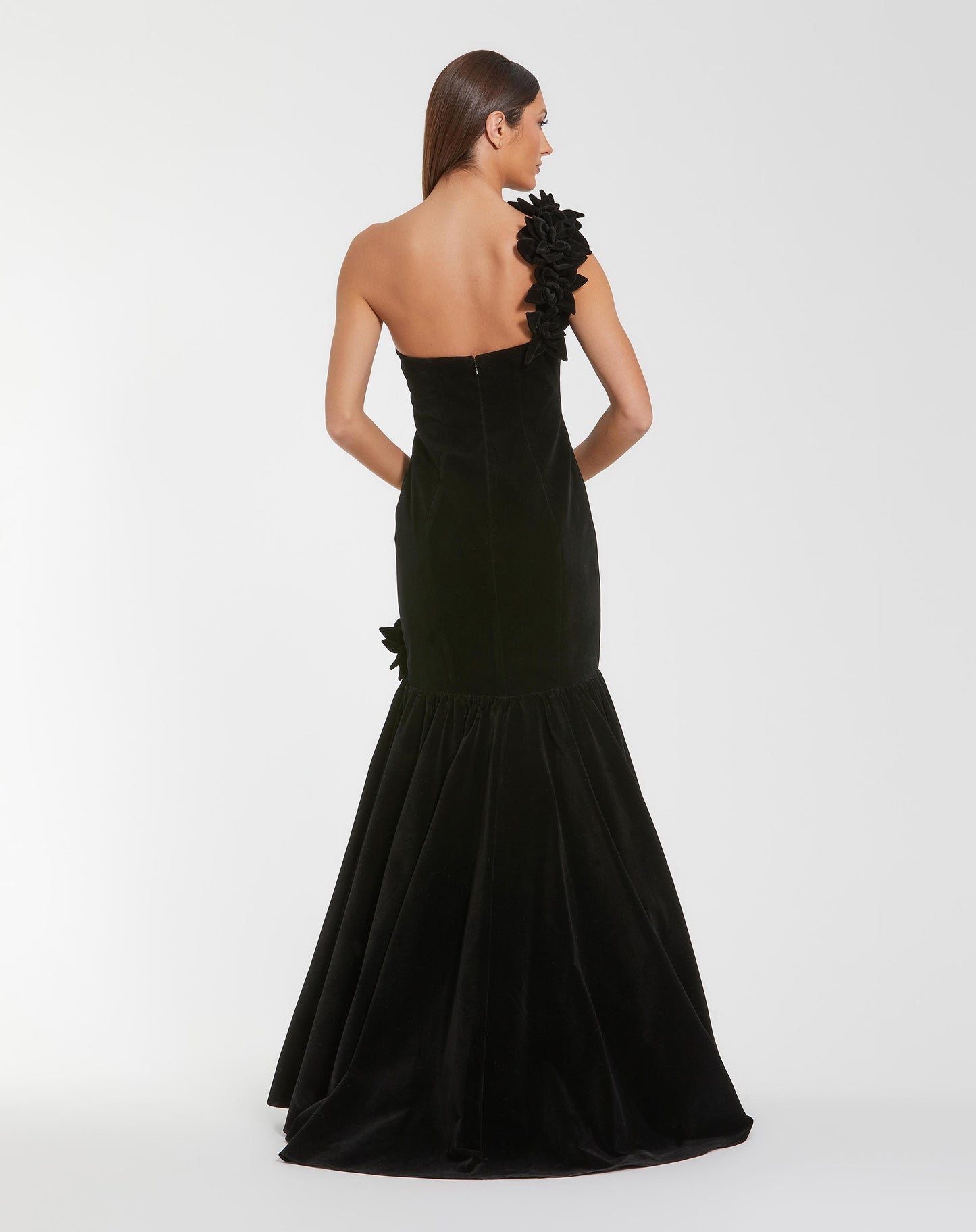 Black Velvet One Shoulder Trumpet Gown With Flowers - Mac Duggal