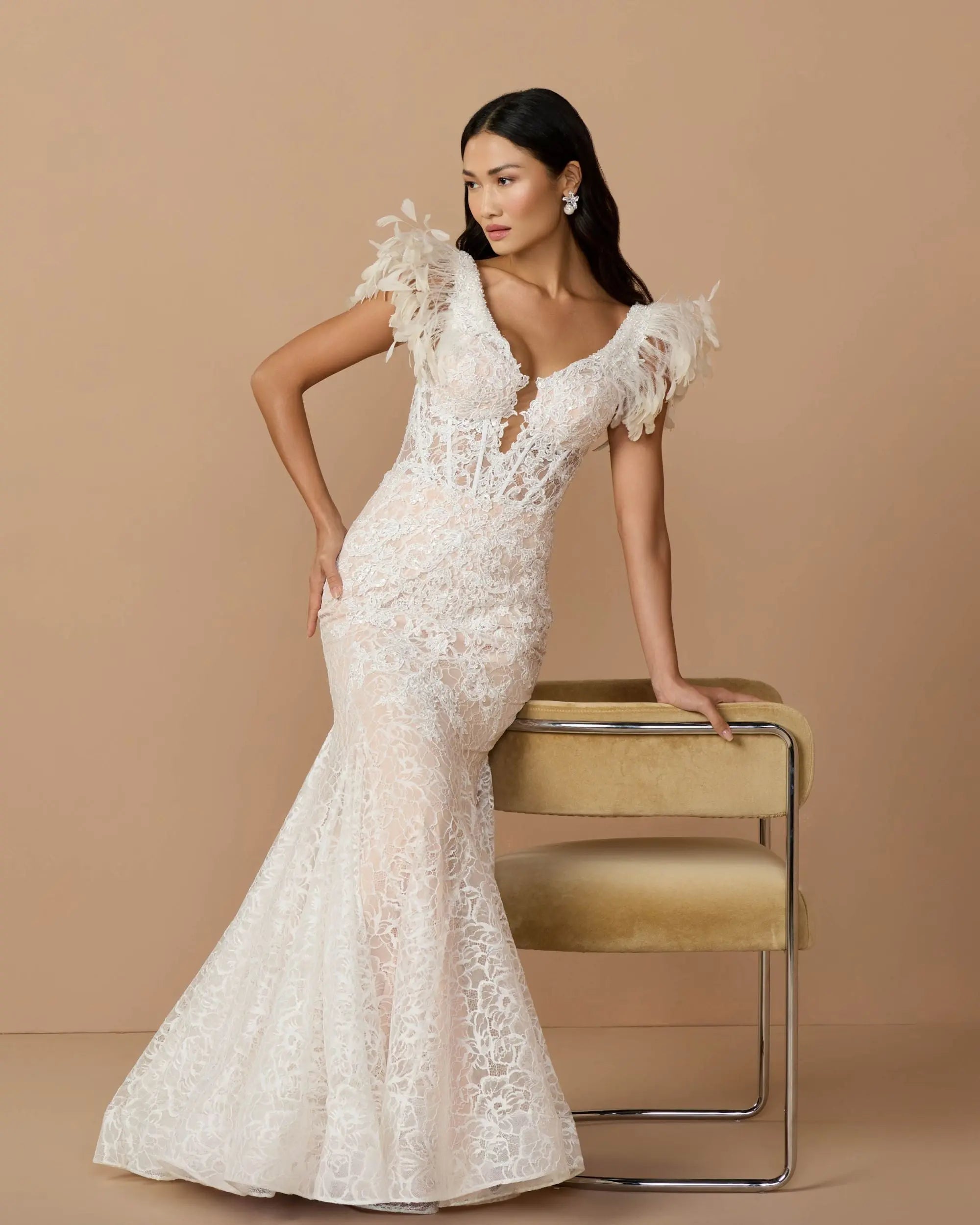 Mac Duggal Collection - Ivory Embroidered Lace Mermaid Gown With Feather Sleeves - Ivory Nude / US 4 Mac Duggal Collection - Ivory Embroidered Lace Mermaid Gown With Feather Sleeves - Ivory Nude / US 4