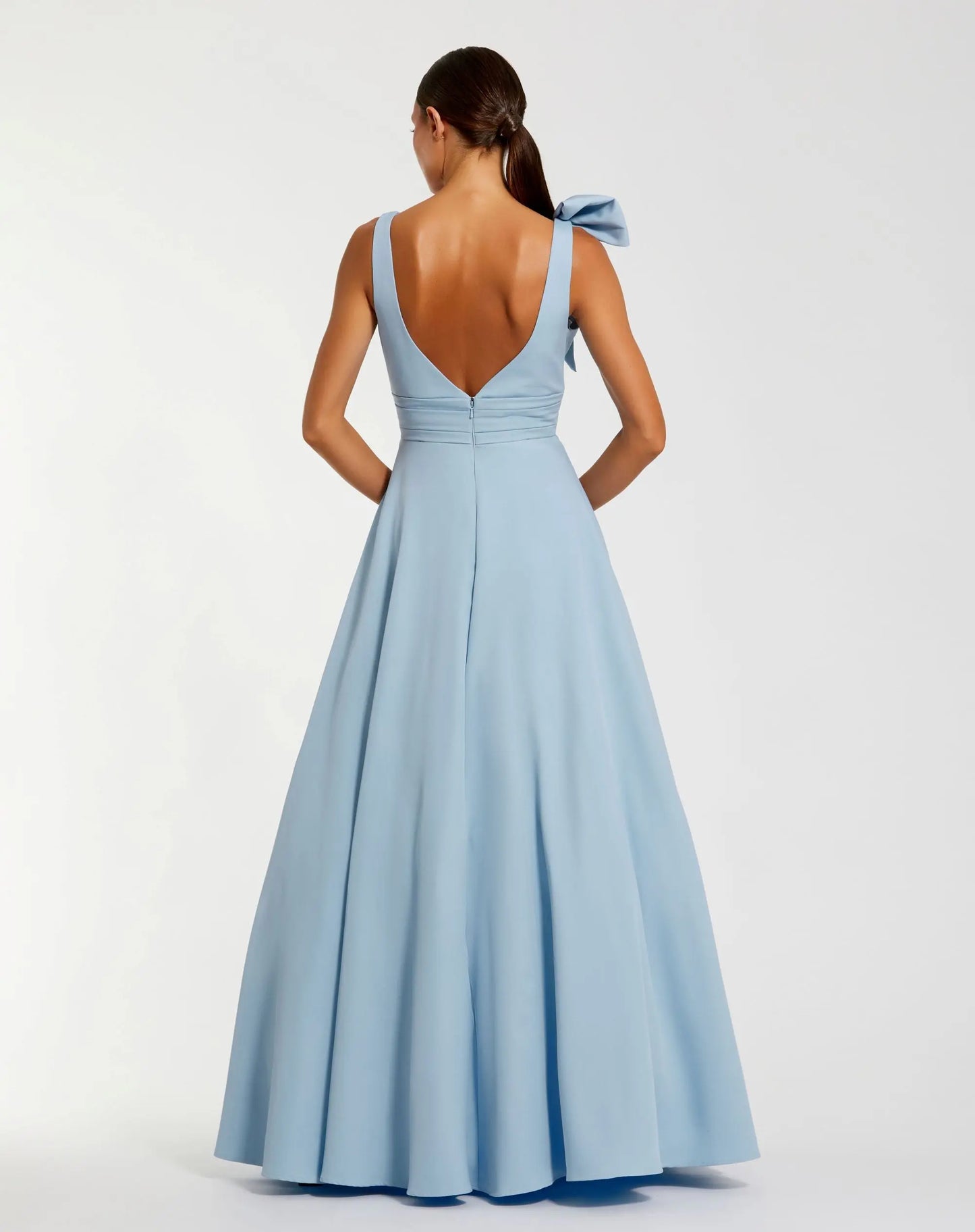 Petite Light Blue Sleeveless Plunge Neck Ball Gown With Bow Detail - Ieena for Mac Duggal