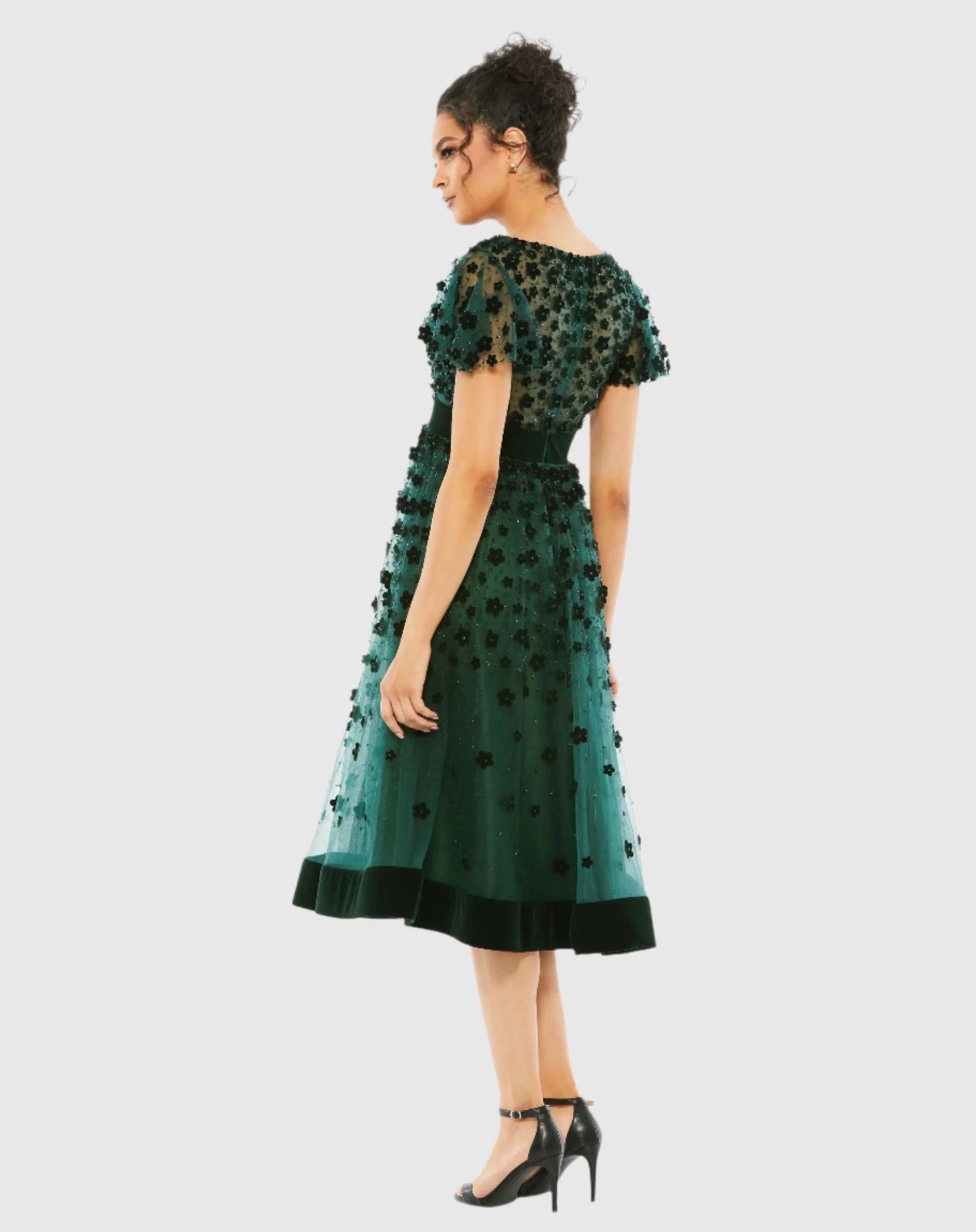 Green Embellished Butterfly Sleeve Velvet Hem Midi Dress - Mac Duggal