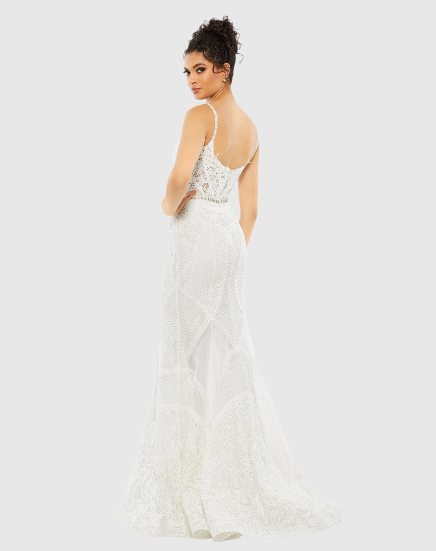 White Embroidered Sleeveless Plunge Neck Trumpet Gown Mac Duggal
