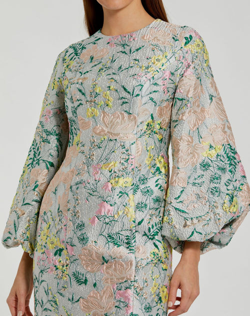 Mini-robe ajustée à manches bouffantes en brocart floral