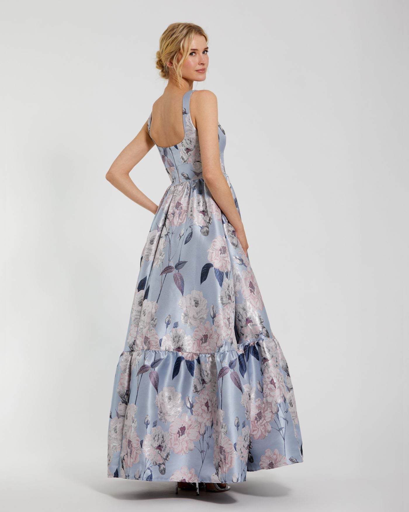 Brocade Scoop Neck Sleeveless Floral Gown