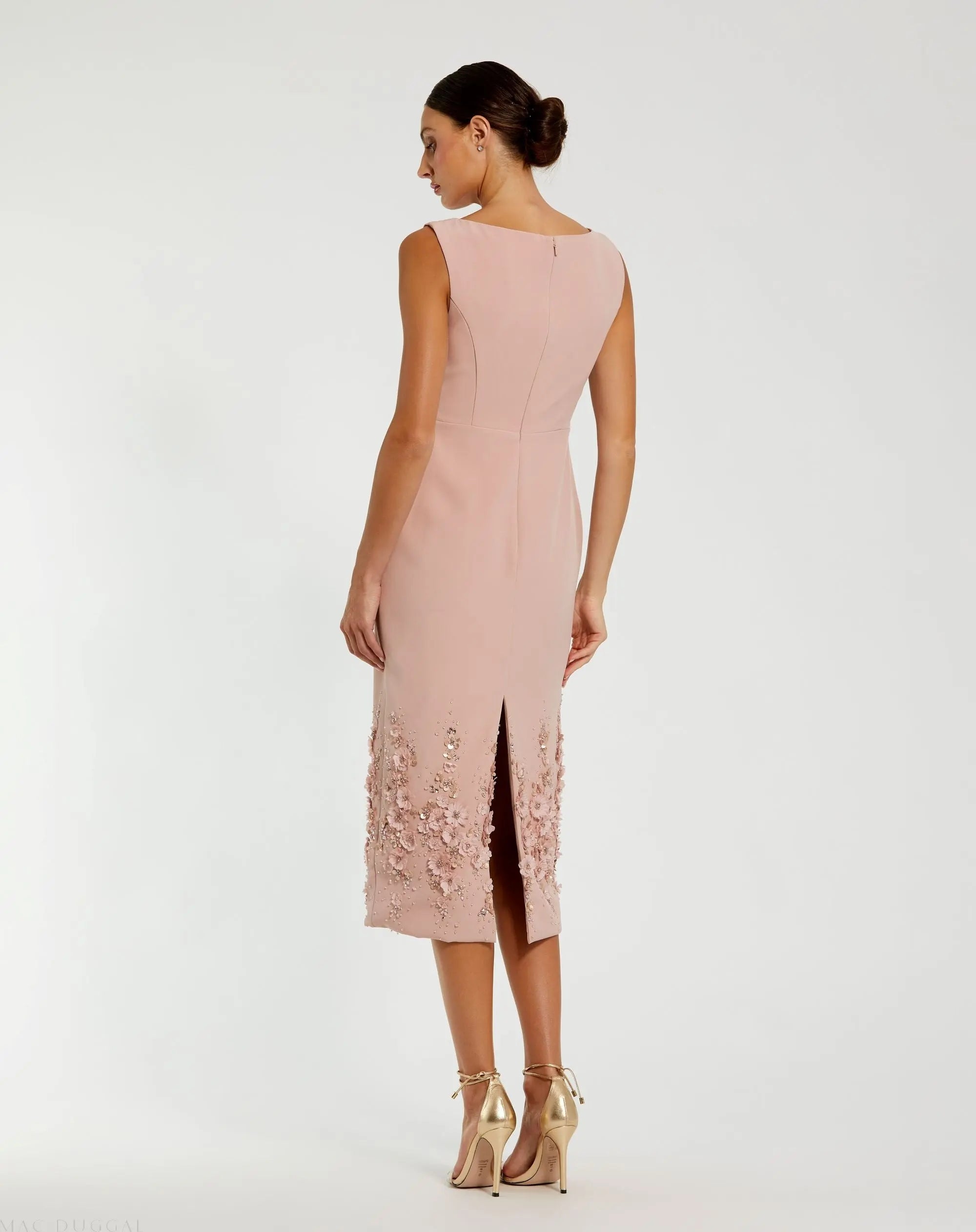 Pink Crepe Sleeveless Midi Dress With Flower Beading - Mac Duggal