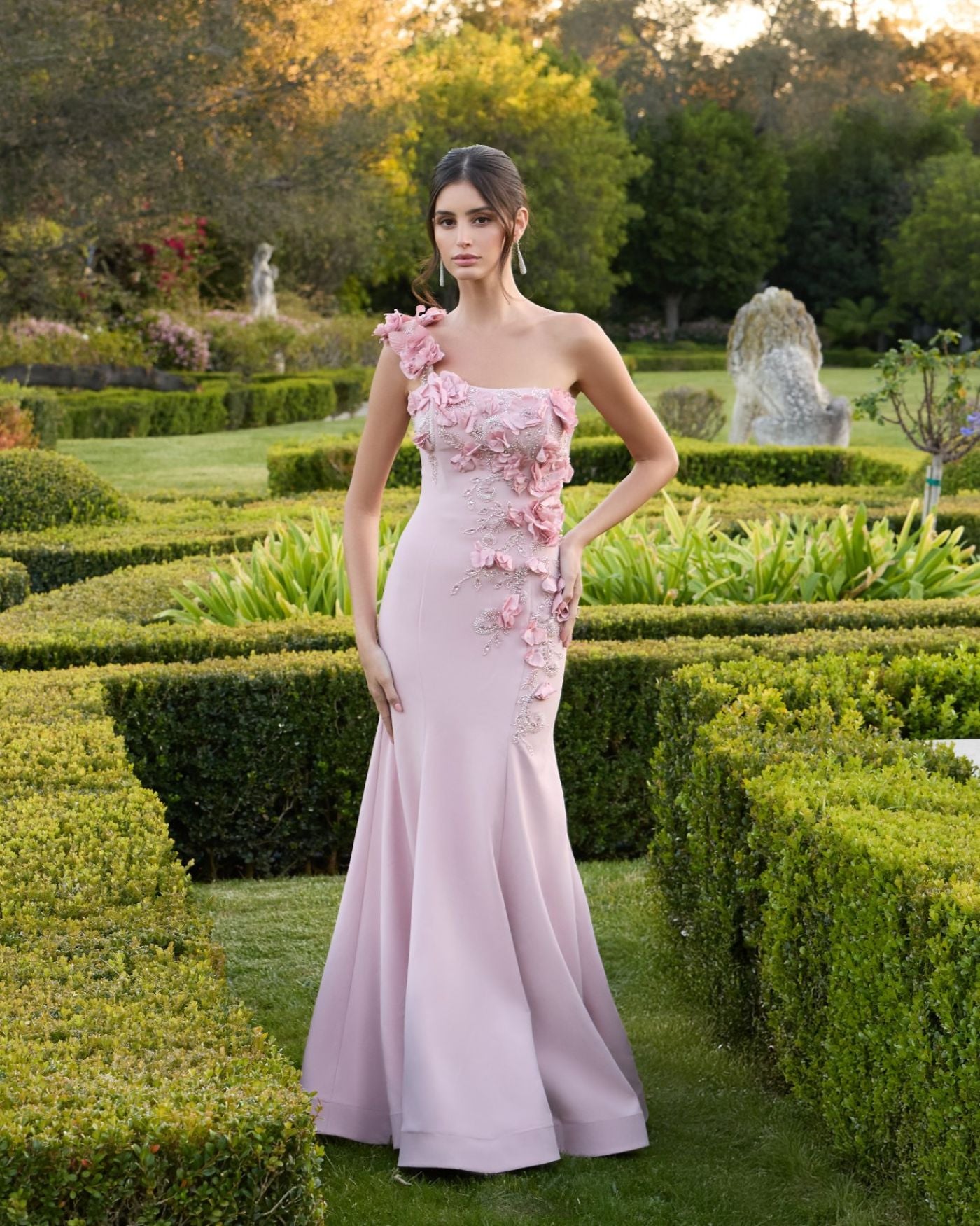 Mac Duggal Luxury Dresses - Evening Gowns, Cocktail & Wedding Mac Duggal Luxury Dresses - Evening Gowns, Cocktail & Wedding