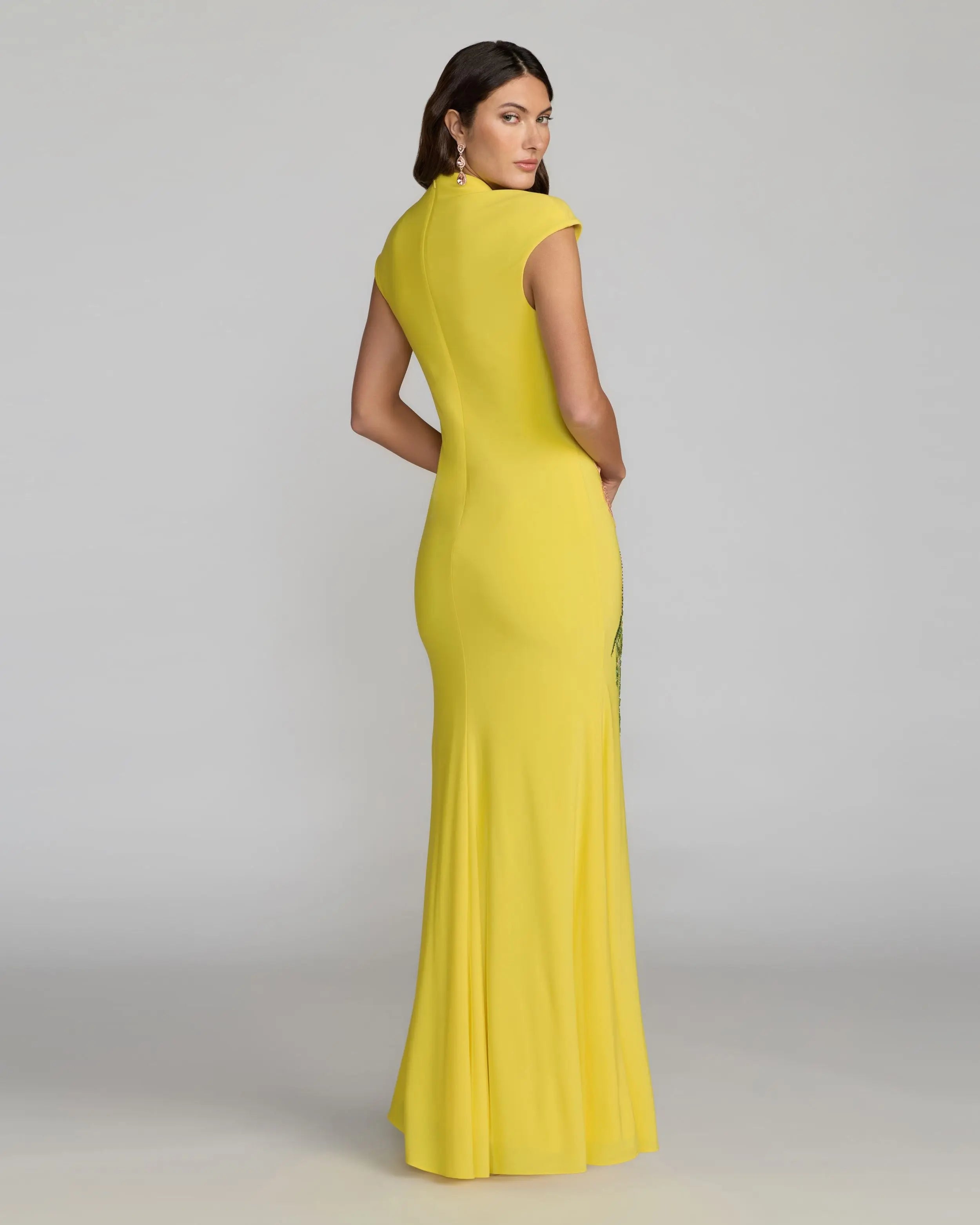 Yellow Floral Appliqué V-Neck Jersey Gown Mac Duggal