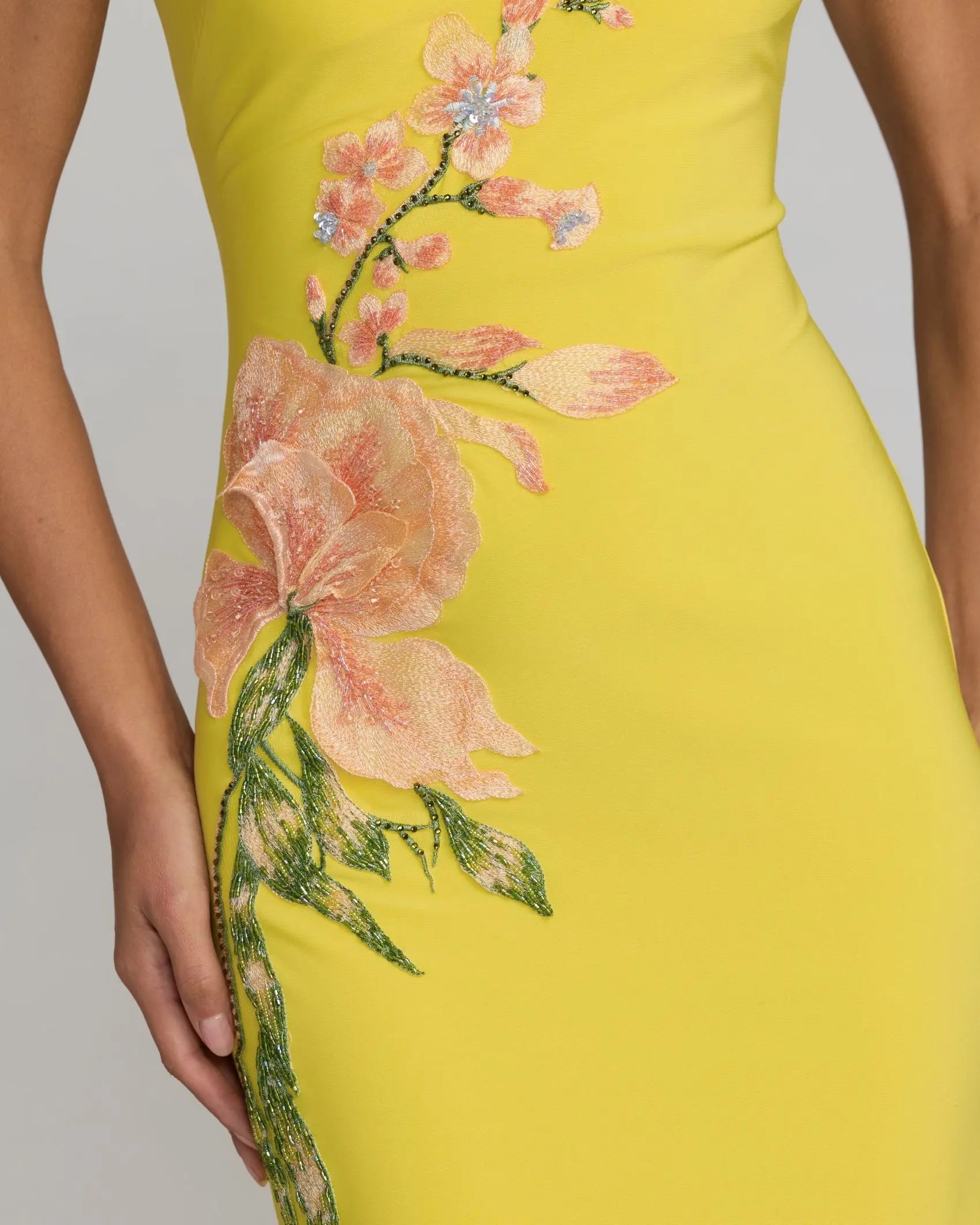 Yellow Floral Appliqué V-Neck Jersey Gown Mac Duggal