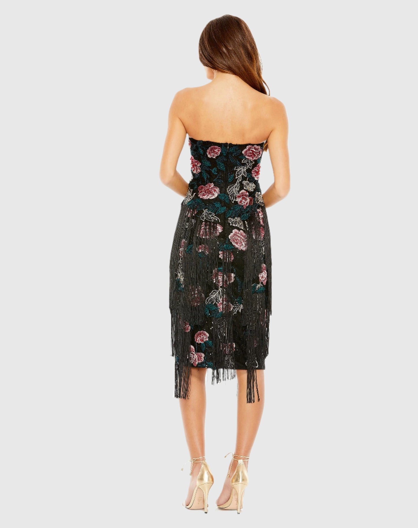 Vestido midi bordado floral sem alças com detalhes de franjas