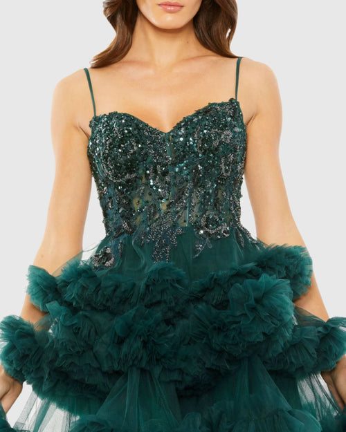 Robe en tulle à plusieurs niveaux avec corsage perlé et fines bretelles