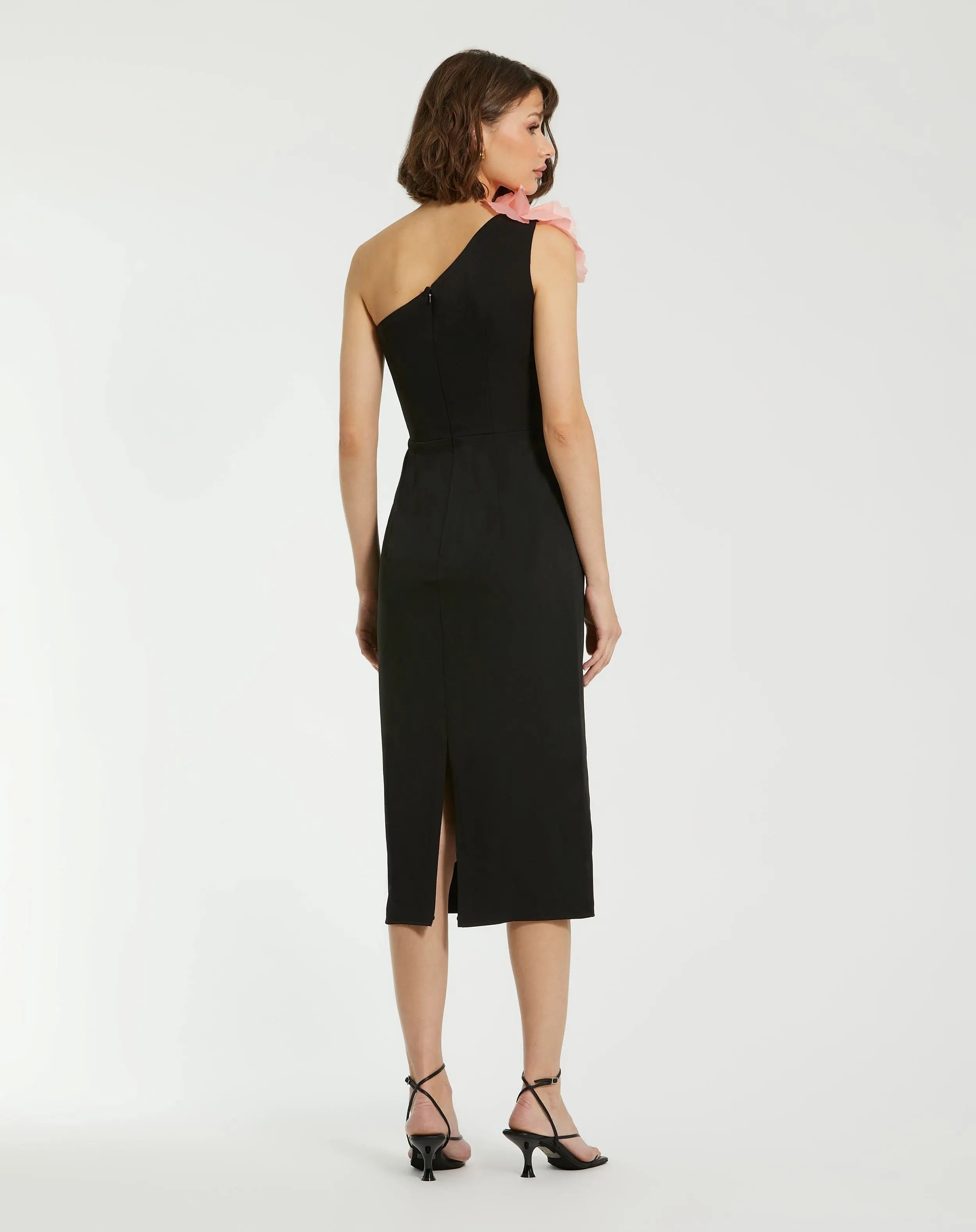 Black Crepe One Shoulder Midi Dress With Flower - Mac Duggal