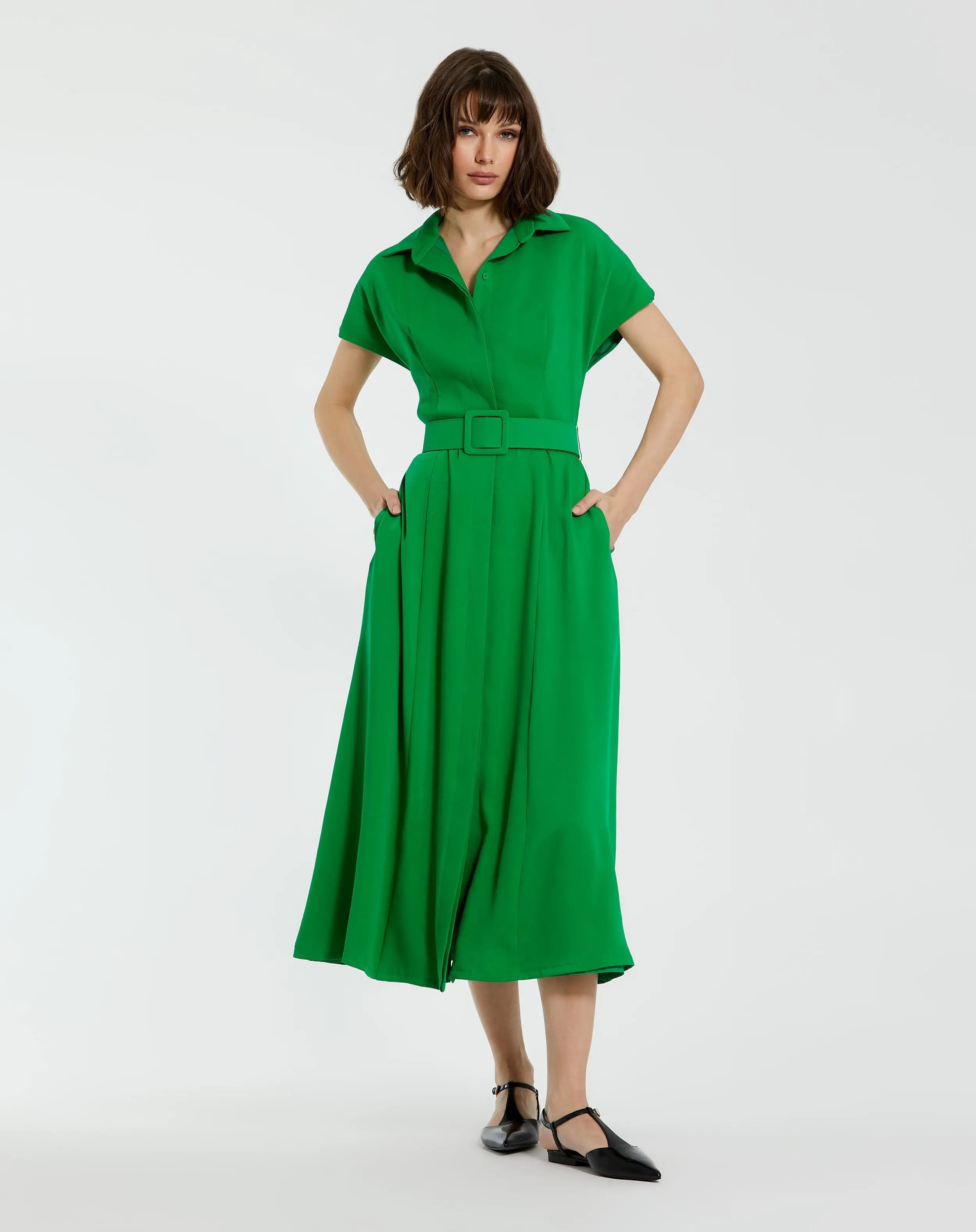 Green Crepe Collared Short Sleeve Midi Dress With Belt - Mac Duggal