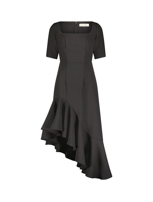 Robe en crêpe à manches 3/4 et ourlet asymétrique