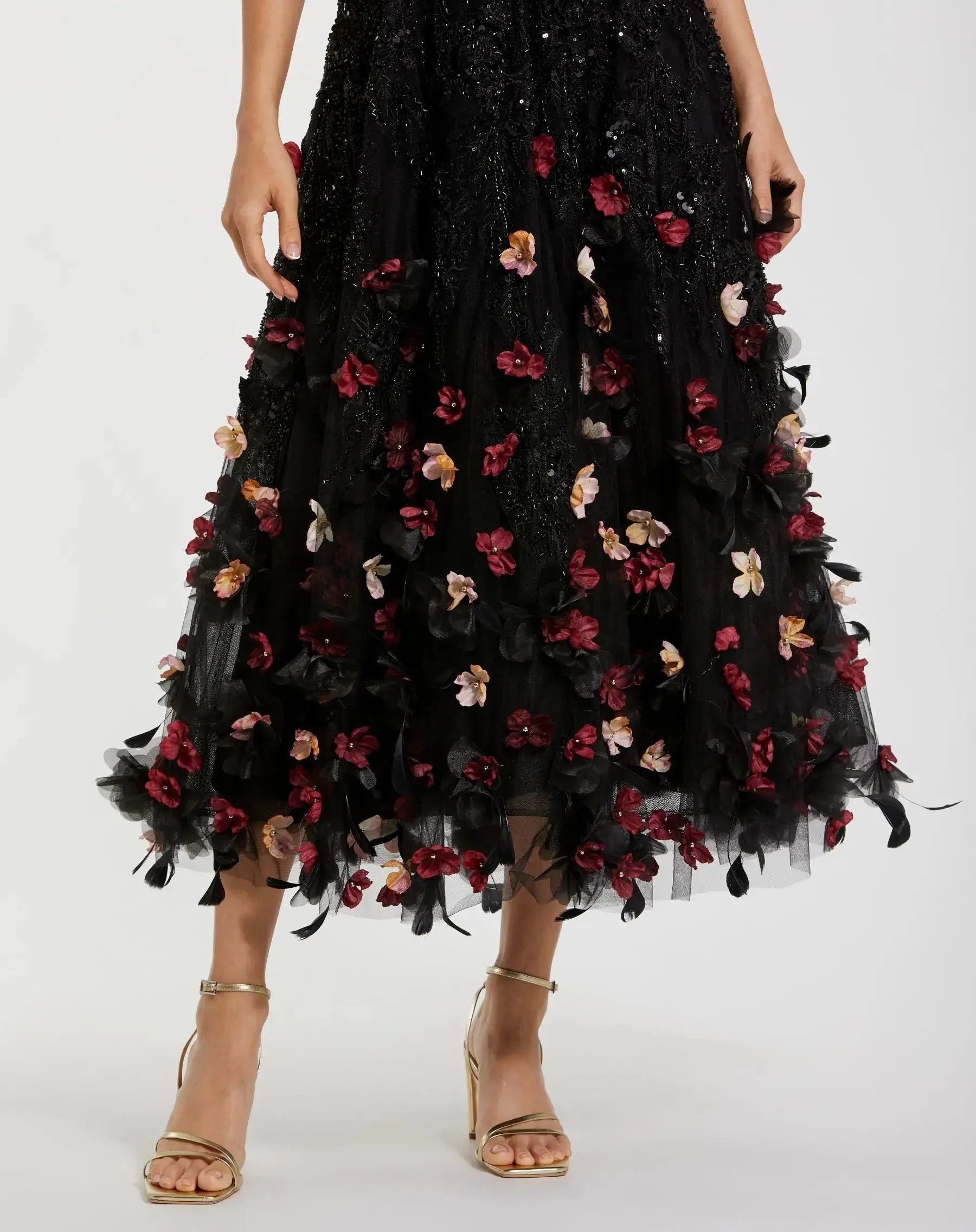 Mac Duggal Collection - Black Sleeveless Beaded Midi Dress With 3D Flowers - US 8 Mac Duggal Collection - Black Sleeveless Beaded Midi Dress With 3D Flowers - US 8