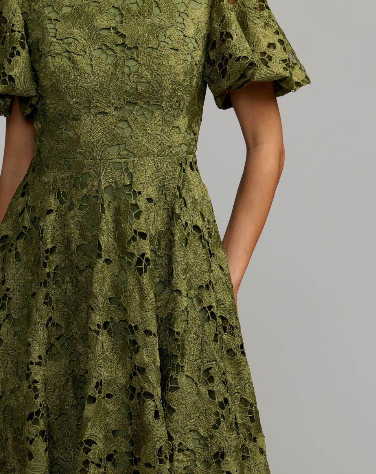 Green Floral Lace Flutter Sleeve Midi Dress - Mac Duggal