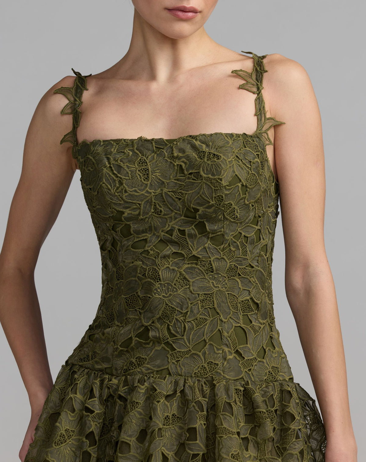 Olive Sleeveless Embroidered Lace Tiered Midi Dress - Mac Duggal