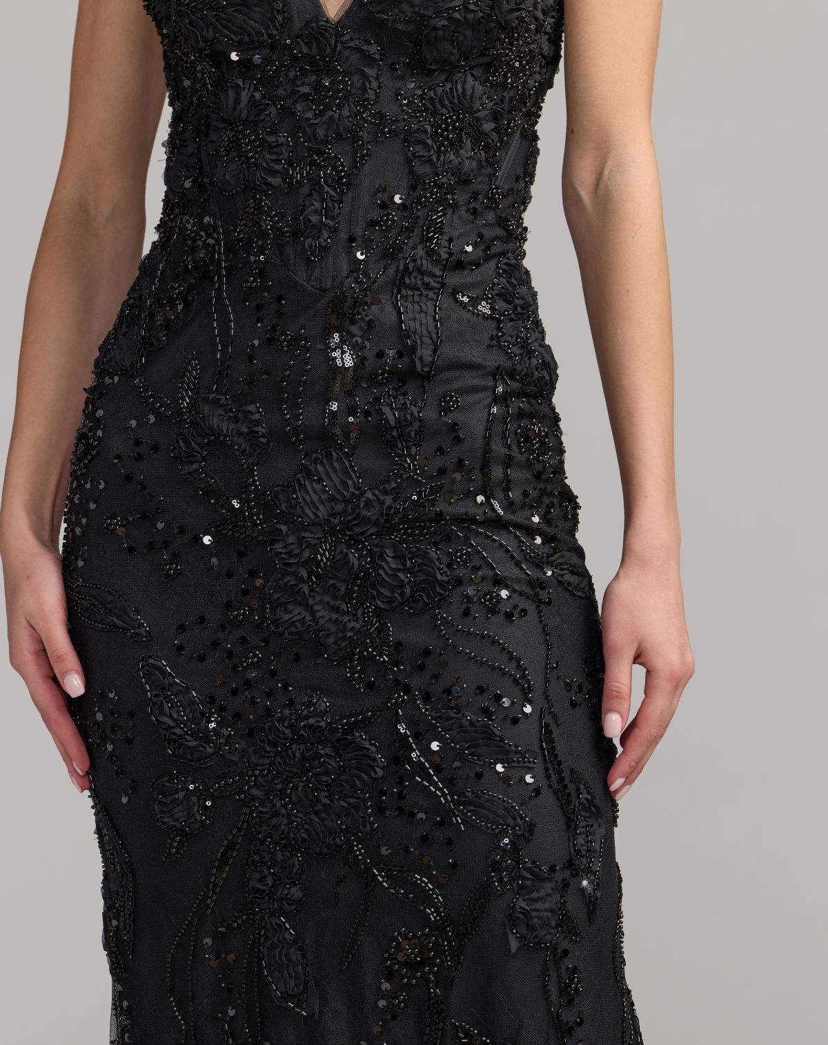 Black Embellished Lace Strapless Sweetheart Gown - Mac Duggal
