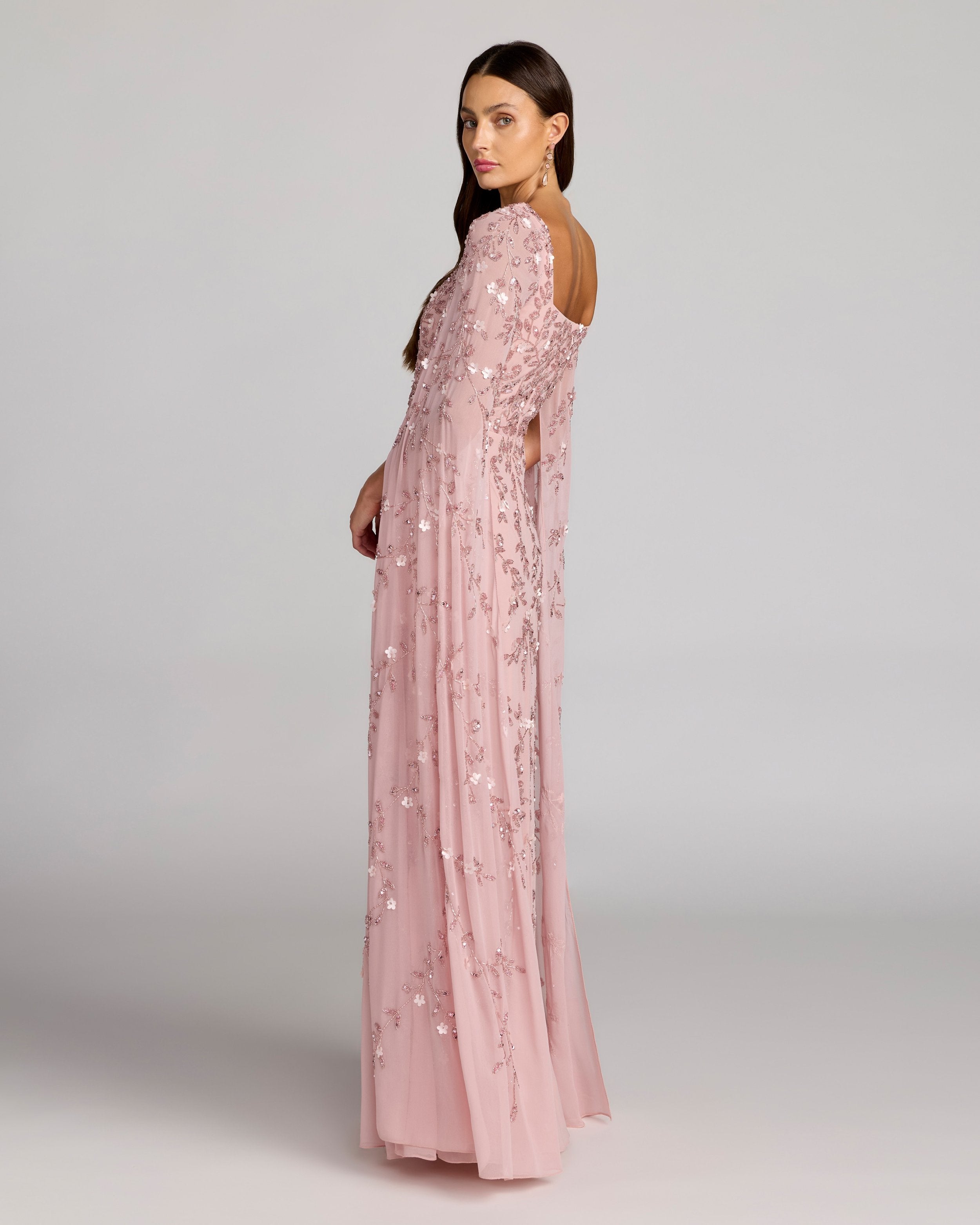 Mac Duggal 　マックドゥガル　ピンク ビーズ　花　ドレス 　ワンピース Pink Floral Embellished Cape Sleeve Gown | Mac Duggal