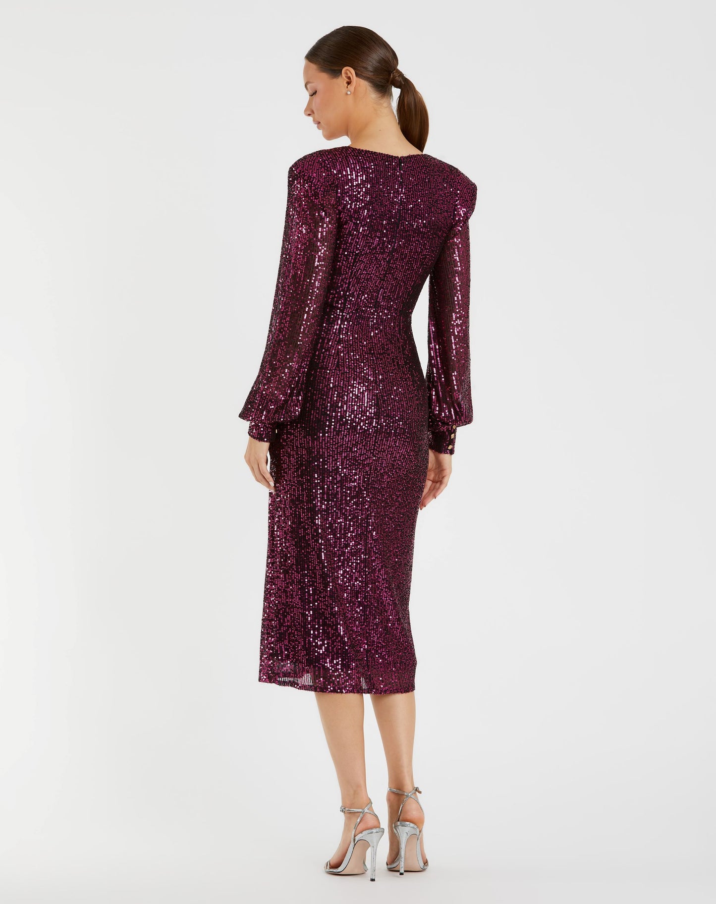 Robe midi structurée à sequins et manches évêque