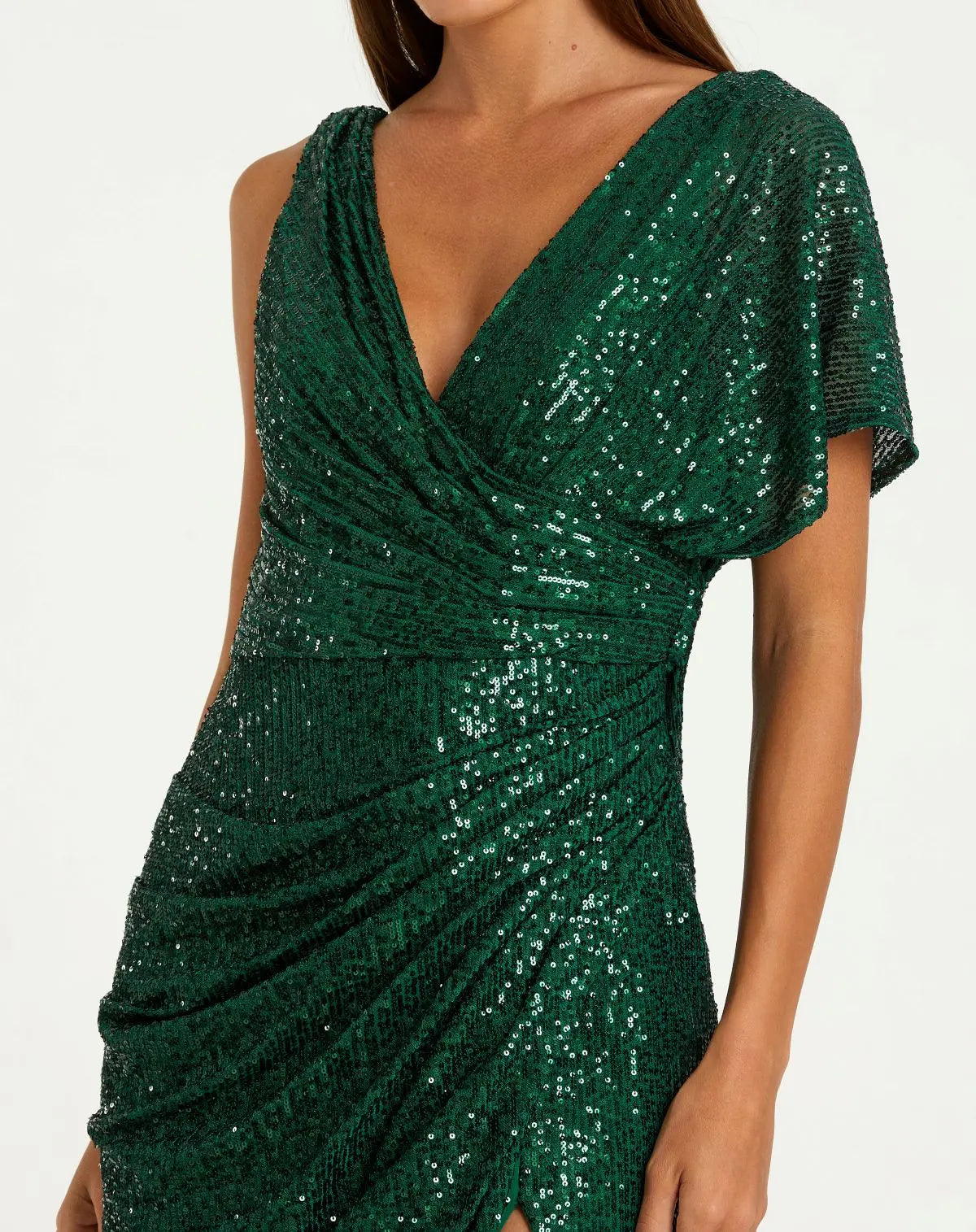 Ieena for Mac Duggal - Green Sequined Asymmetrical Draped Trumpet Gown - US 18 Ieena for Mac Duggal - Green Sequined Asymmetrical Draped Trumpet Gown - US 18