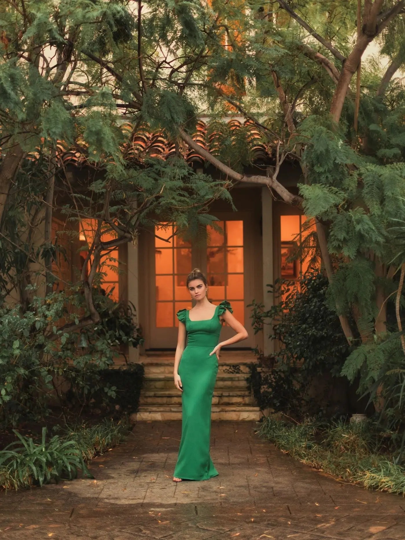 green dress with cap sleeves Ruffle Sleeve Open Back Column Gown Full Length Sleeve Style Alexa 1920s Flapper Style Group Color:rouge priscavera