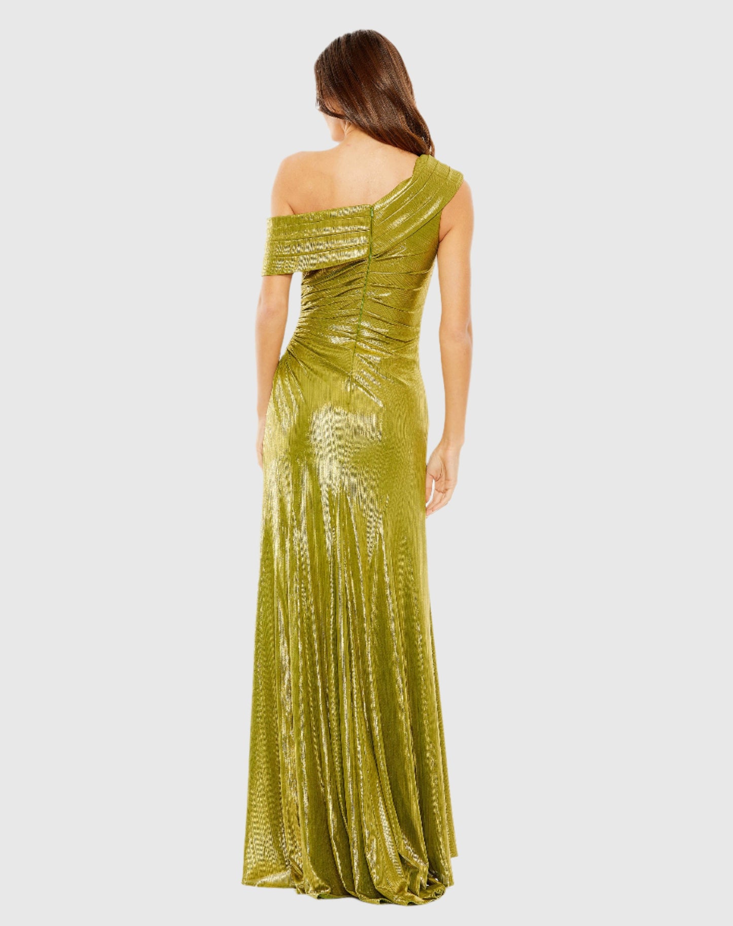 Schulterfreies Kleid in Metallic-Optik mit geraffter Taille und Schlitz