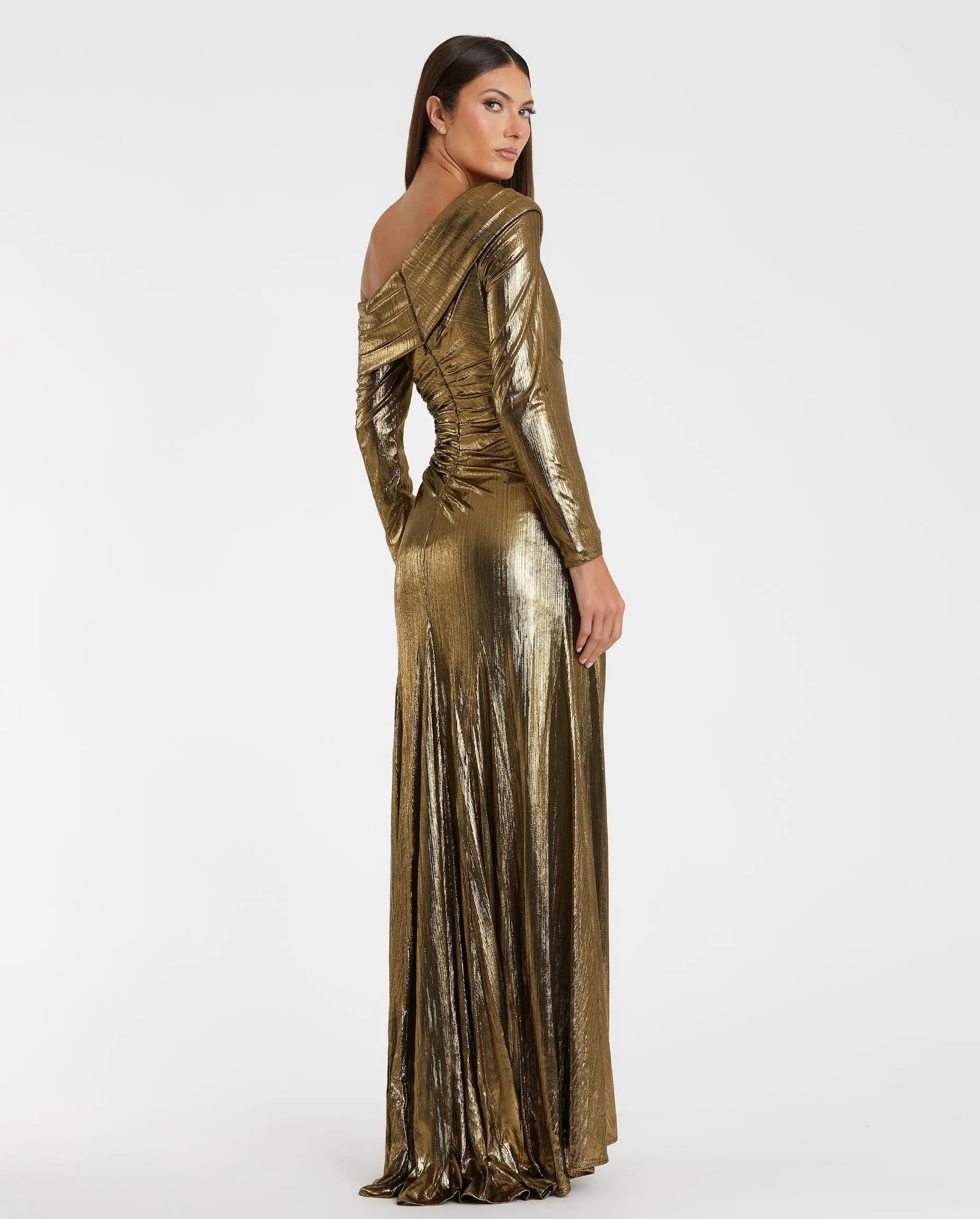 Ieena for Mac Duggal - Gold Long Sleeve Off the Shoulder Metallic Gown - Antique Gold / US 6 Ieena for Mac Duggal - Gold Long Sleeve Off the Shoulder Metallic Gown - Antique Gold / US 6