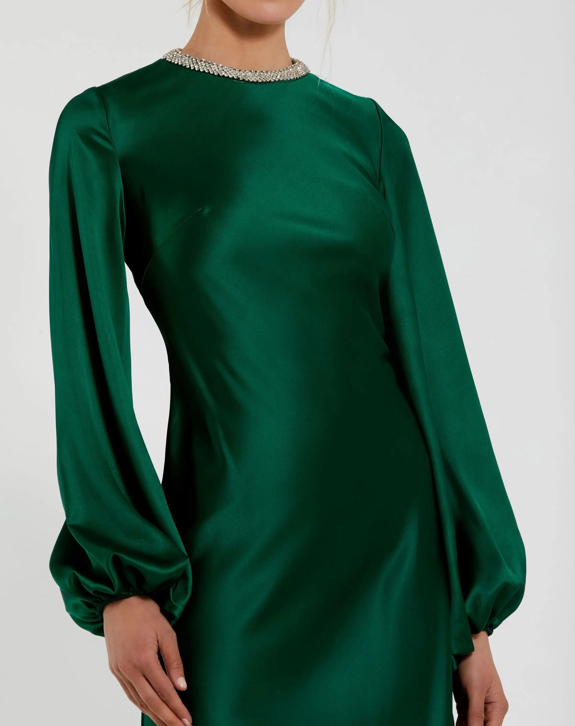 Ieena for Mac Duggal - Green High Neck Long Sleeve Crystal Detail Dress - US 8 Ieena for Mac Duggal - Green High Neck Long Sleeve Crystal Detail Dress - US 8