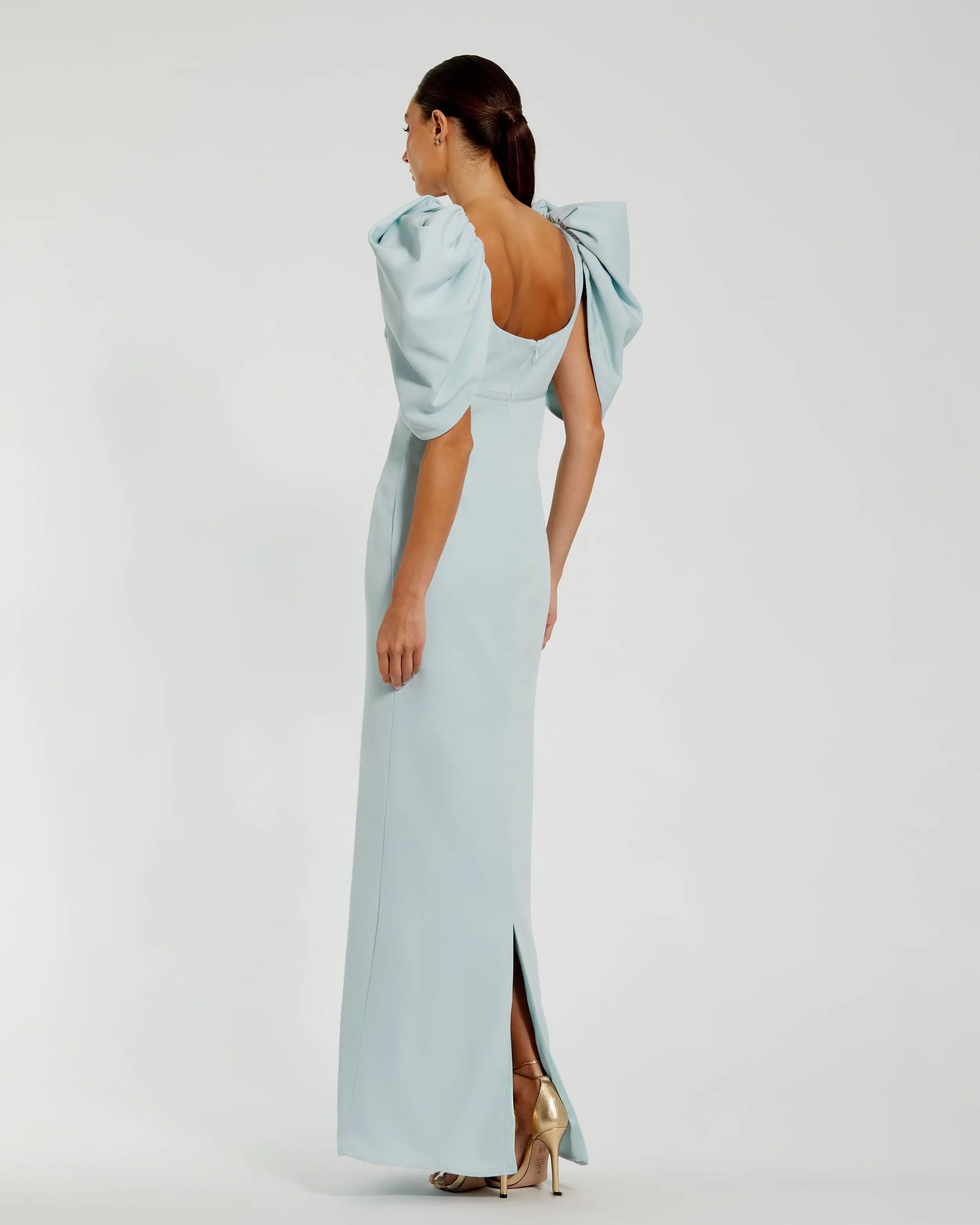 Blue Fitted Crepe Scoop Neck Gown With Puff Sleeves - Ieena for Mac Duggal