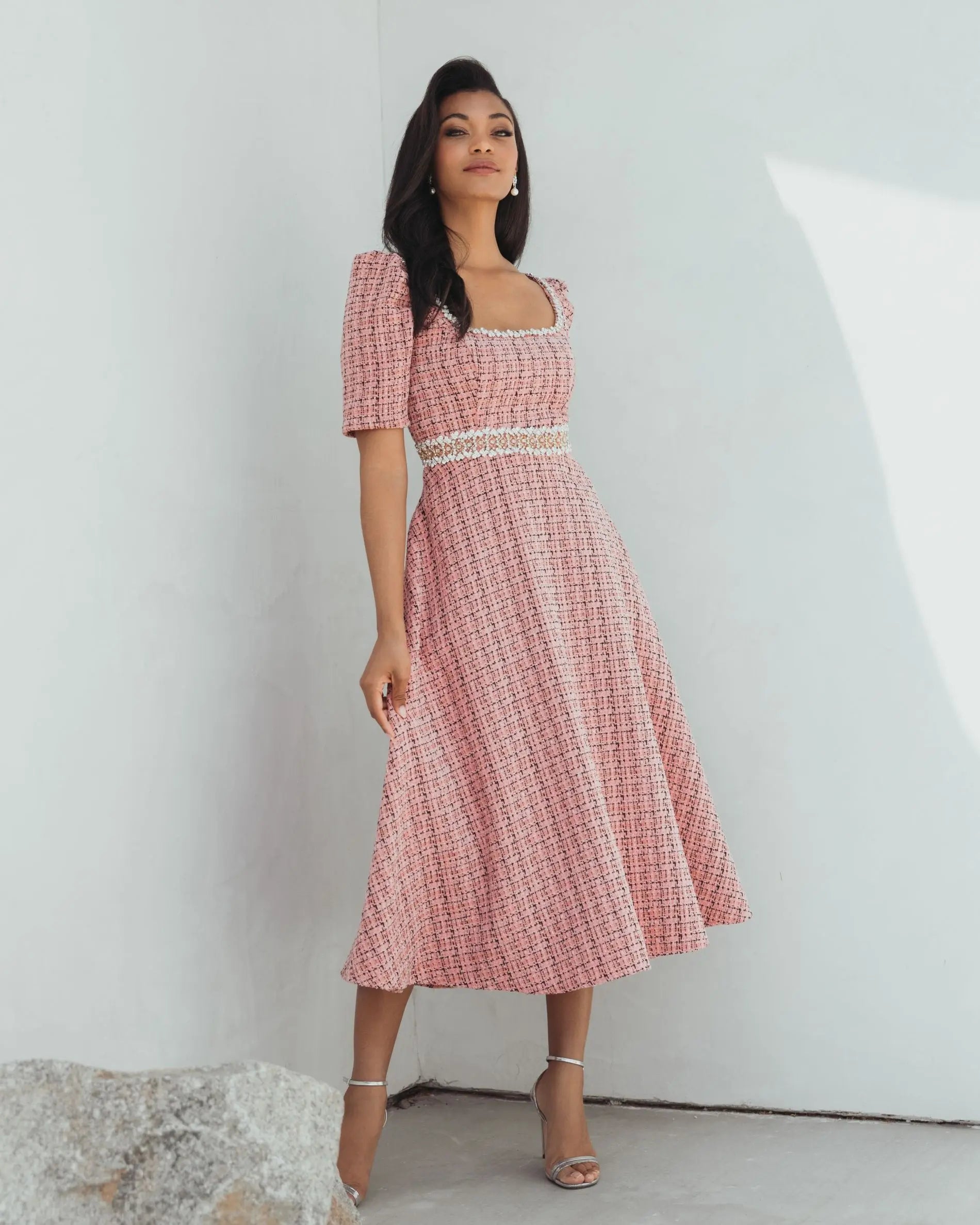 pink puff sleeve midi dress Satin Small This dress transitions effortlessly from summer weddings to race day events Pink Puff Sleeve Floral Midi
