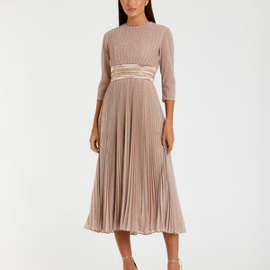 Shimmering 3/4 Sleeve A-Line Midi Dress