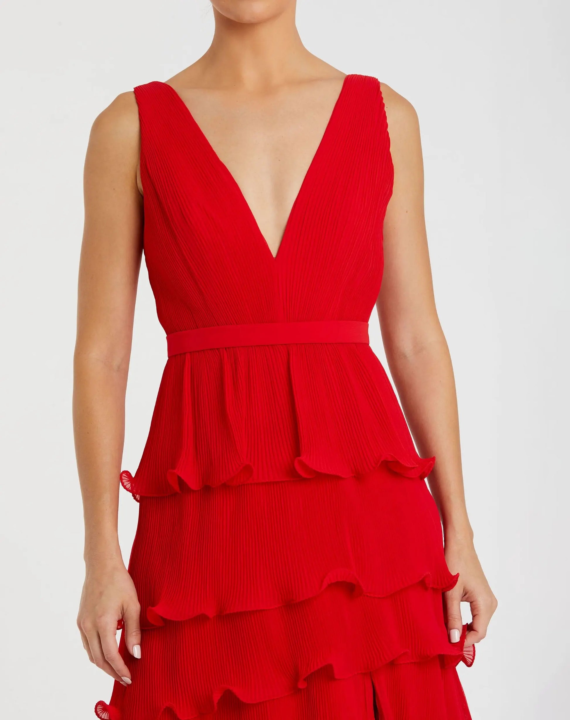 Ieena for Mac Duggal - Red Sleeveless Ruffle Tiered V Neck Gown - US 8 Ieena for Mac Duggal - Red Sleeveless Ruffle Tiered V Neck Gown - US 8