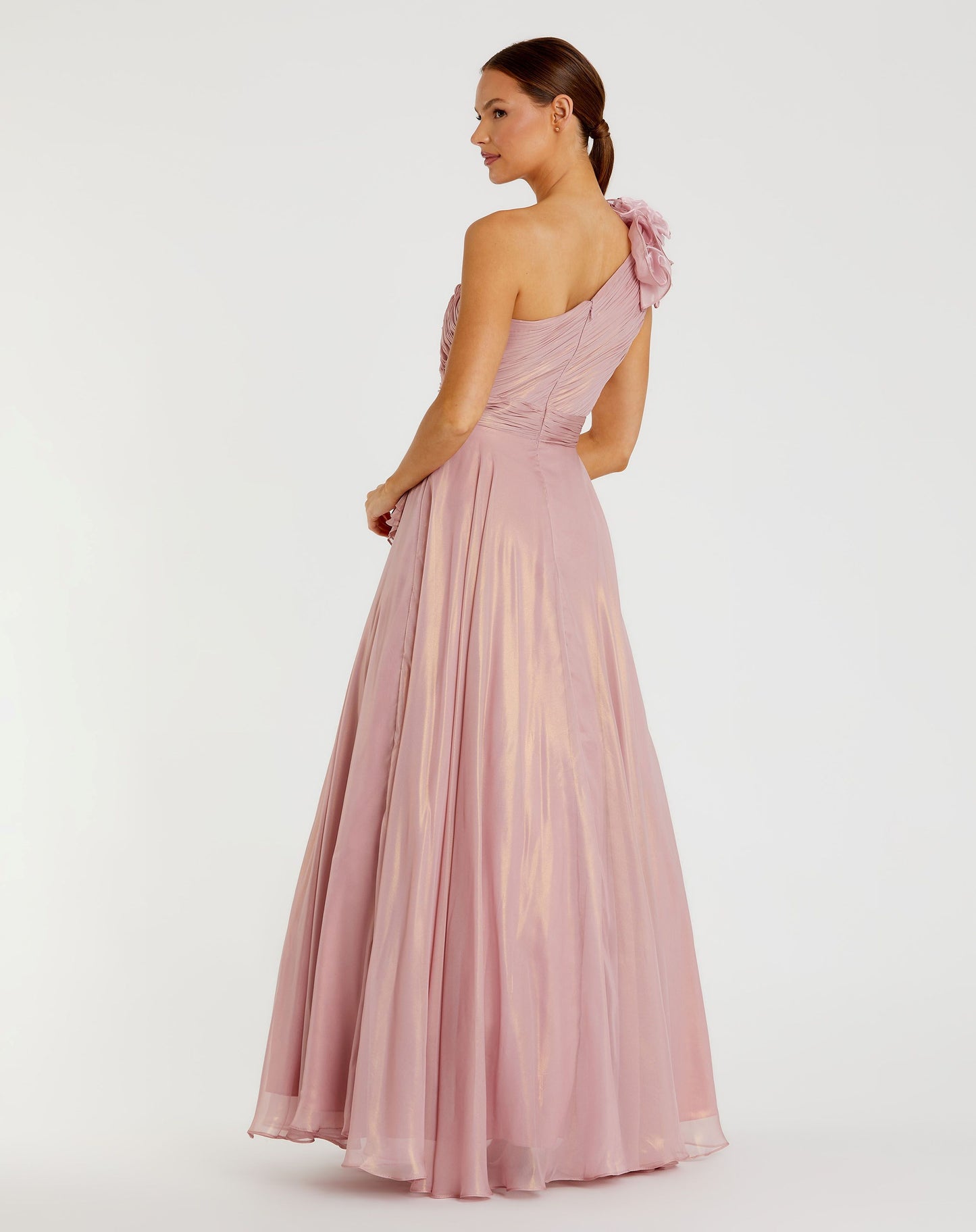 Schillerndes Ballkleid mit One-Shoulder-Rosette