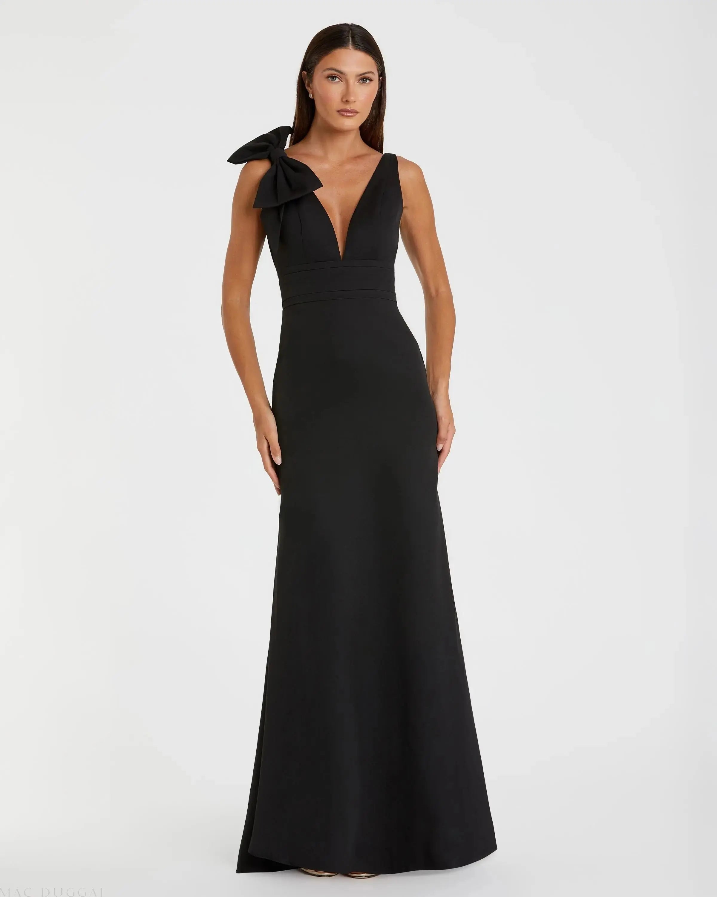 Black Sleeveless V Neck Bow Detail Mermaid Gown - Mac Duggal