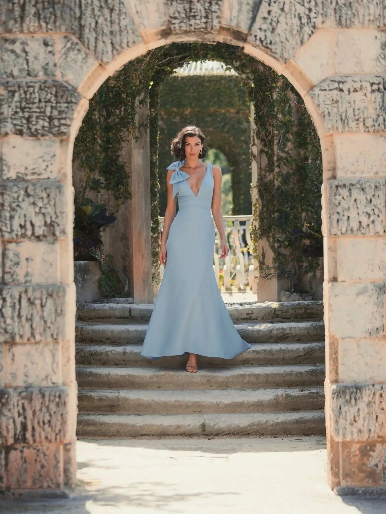 Petite Blue Sleeveless V Neck Bow Detail Mermaid Gown