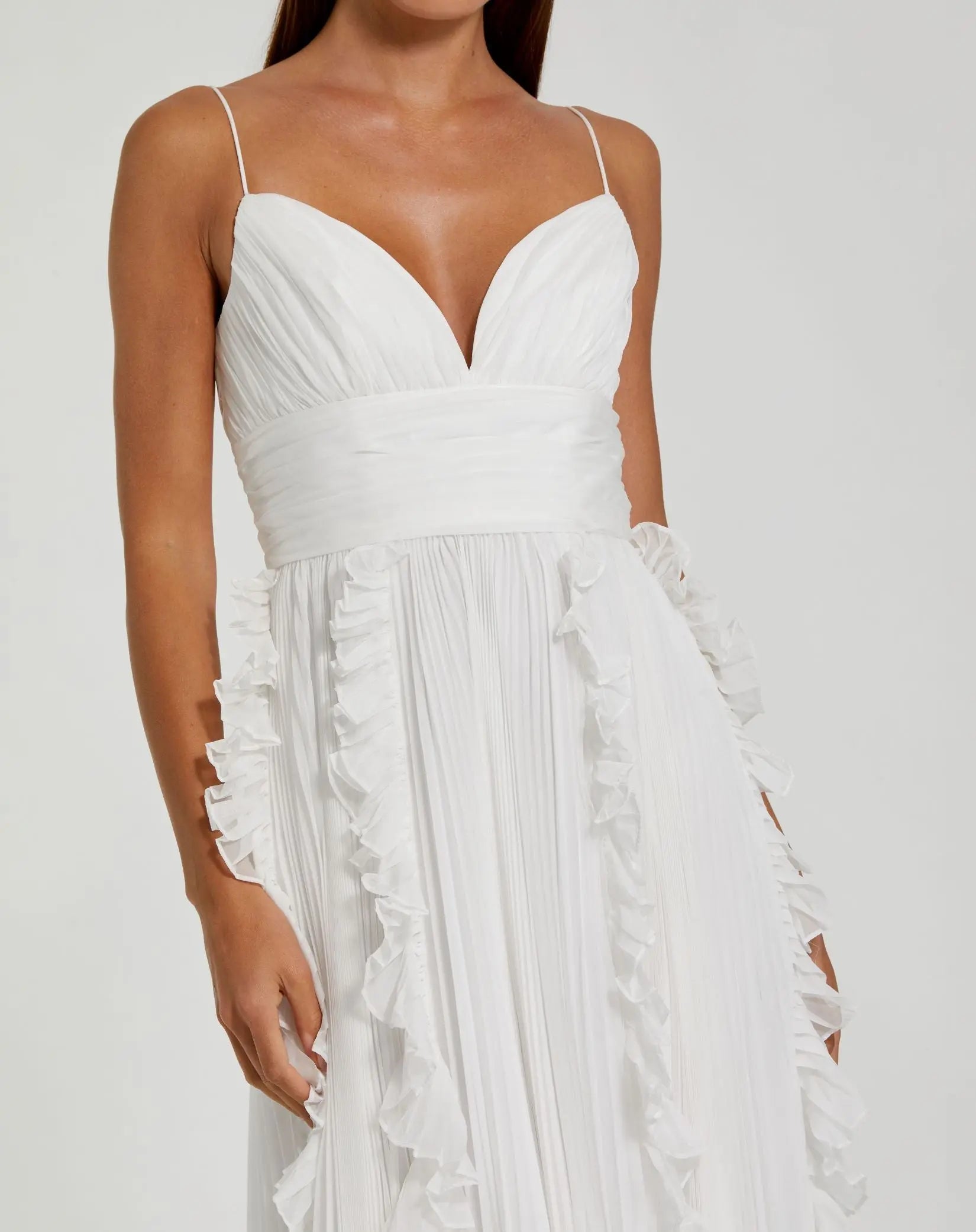 White Pleated Sleeveless Flowy Gown - Mac Duggal