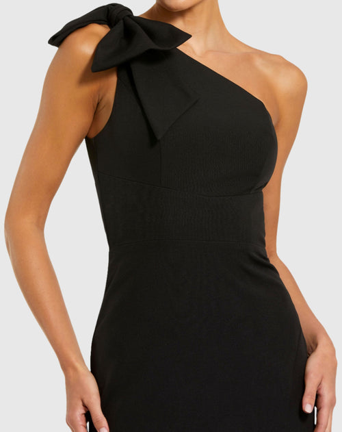 Figurbetontes One-Shoulder-Kleid aus Crêpe mit Schleife