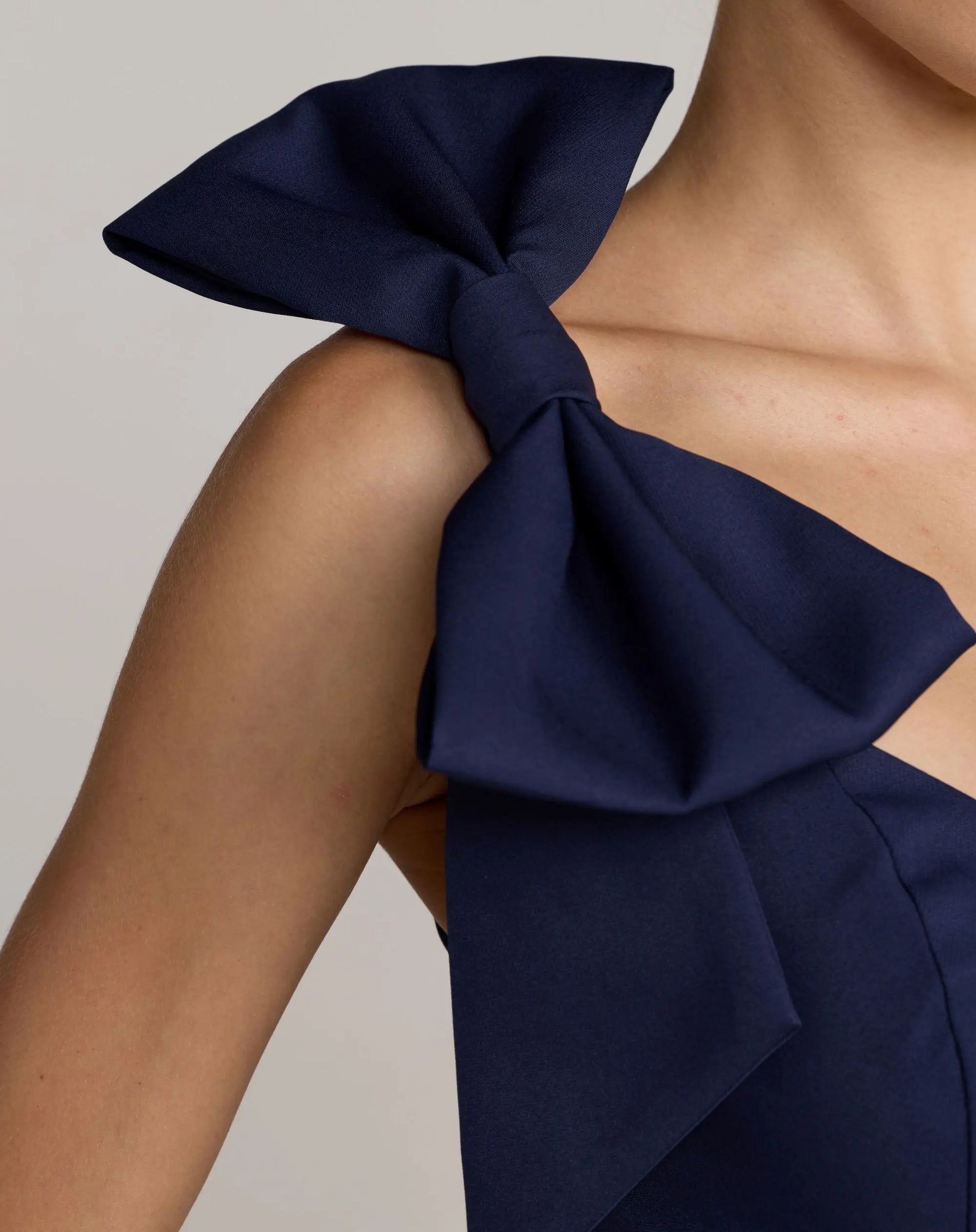 Navy Scoop Neck Trumpet Gown with Bow - Ieena for Mac Duggal