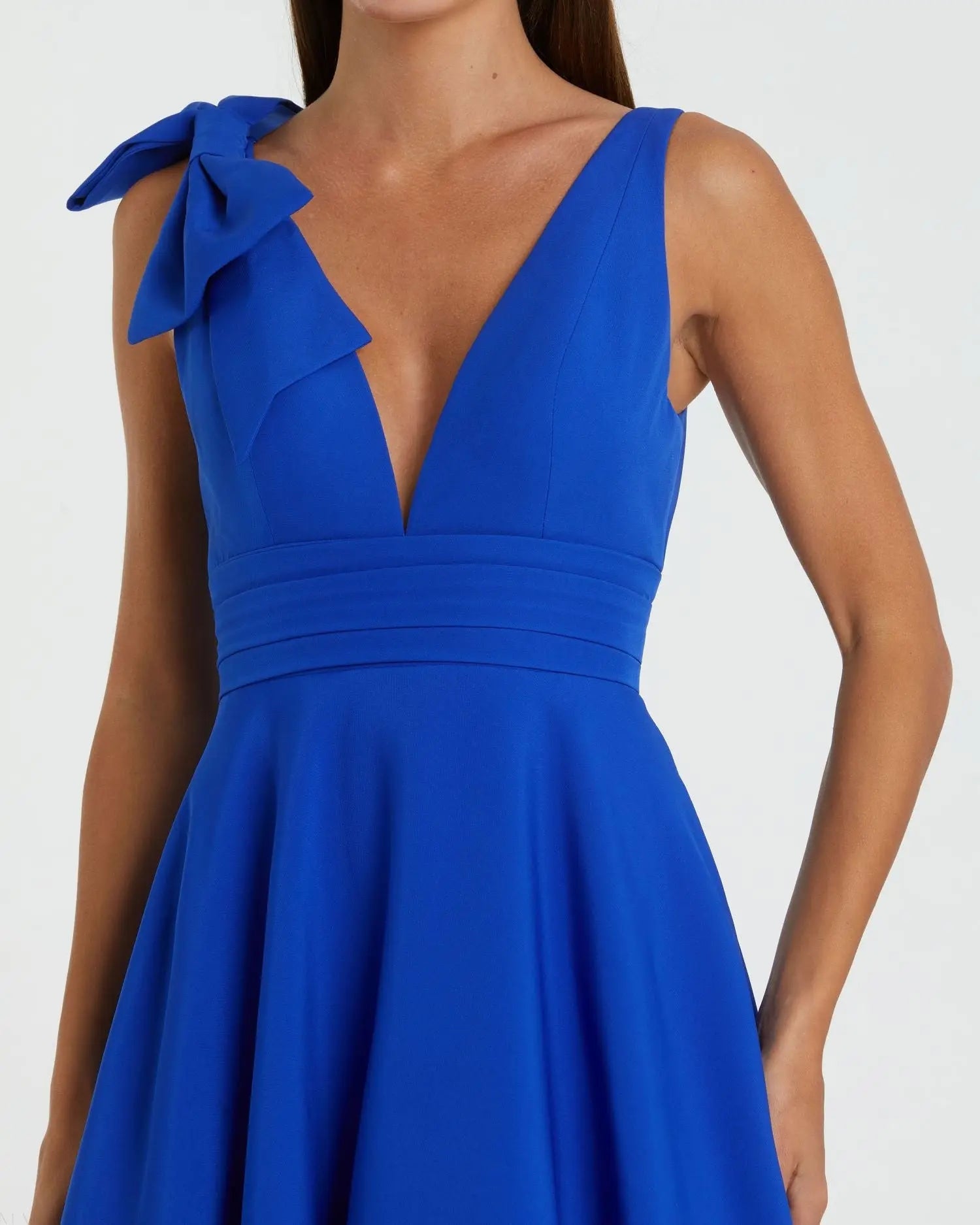 Blue Crepe Sleeveless Plunge Neck Ball Gown With Bow - Ieena for Mac Duggal