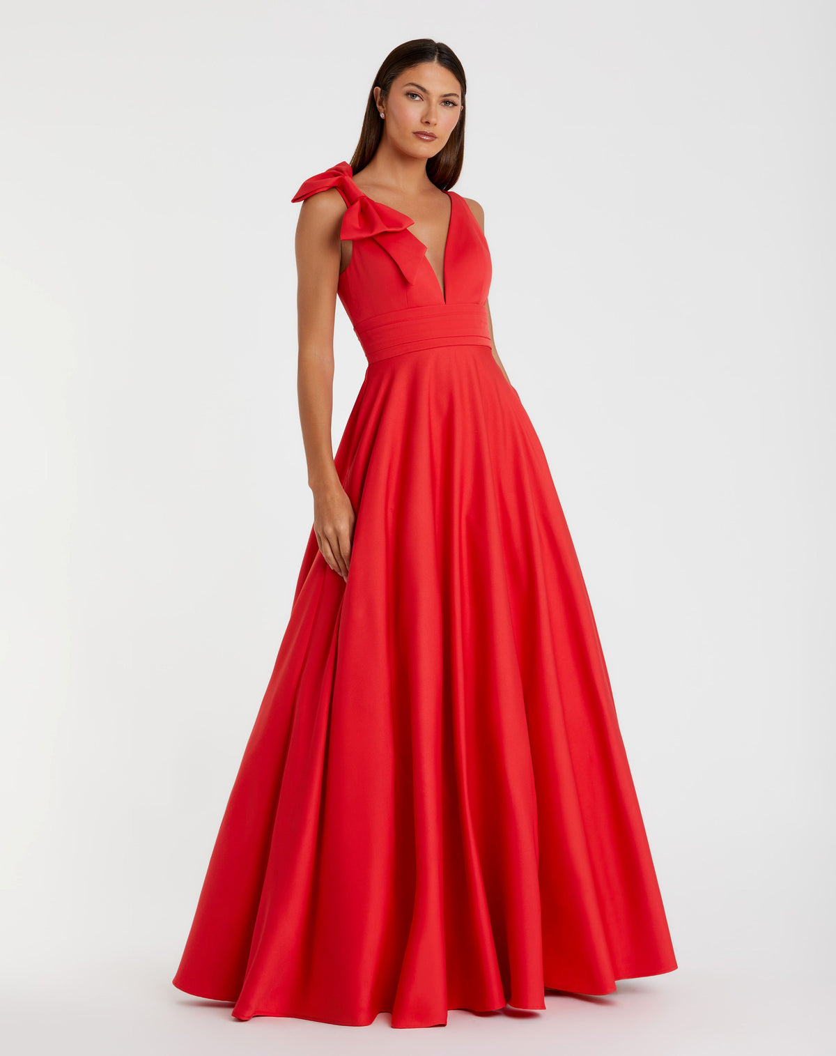 Red Sleeveless Plunge Neck Ball Gown With Bow Detail - Ieena for Mac Duggal