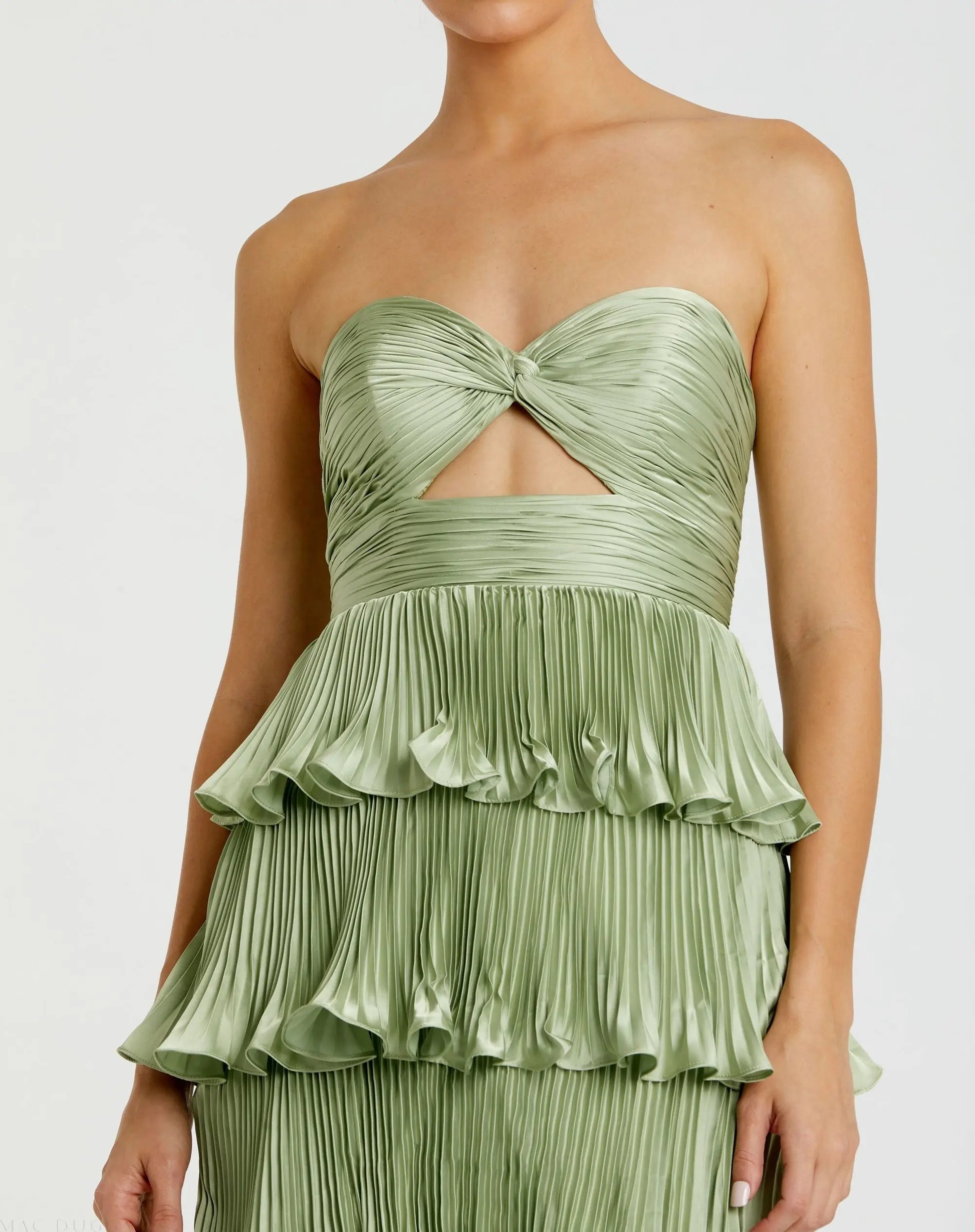 Green Pleated Charmeuse Strapless Tiered Ruffle Gown - Mac Duggal US 2 Green Pleated Charmeuse Strapless Tiered Ruffle Gown - Mac Duggal US 2