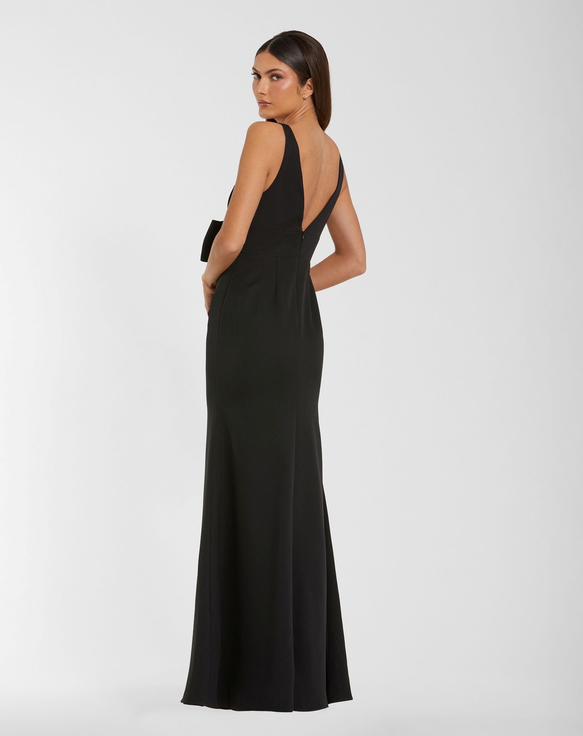 Black Crepe Sleeveless V-Neck Gown with Bow - Ieena for Mac Duggal