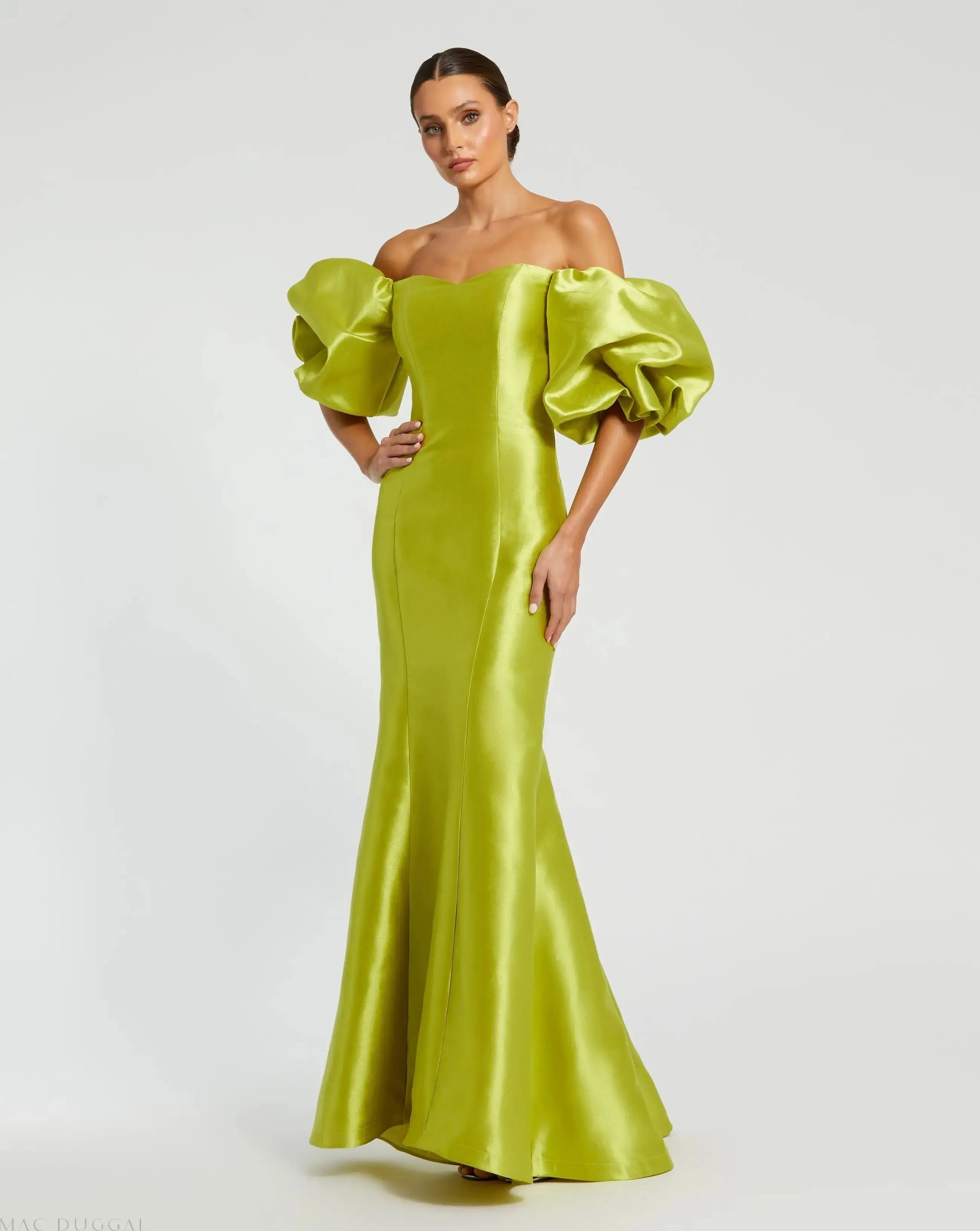 Green Sweetheart Off The Shoulder Puff Sleeve Gown - Mac Duggal
