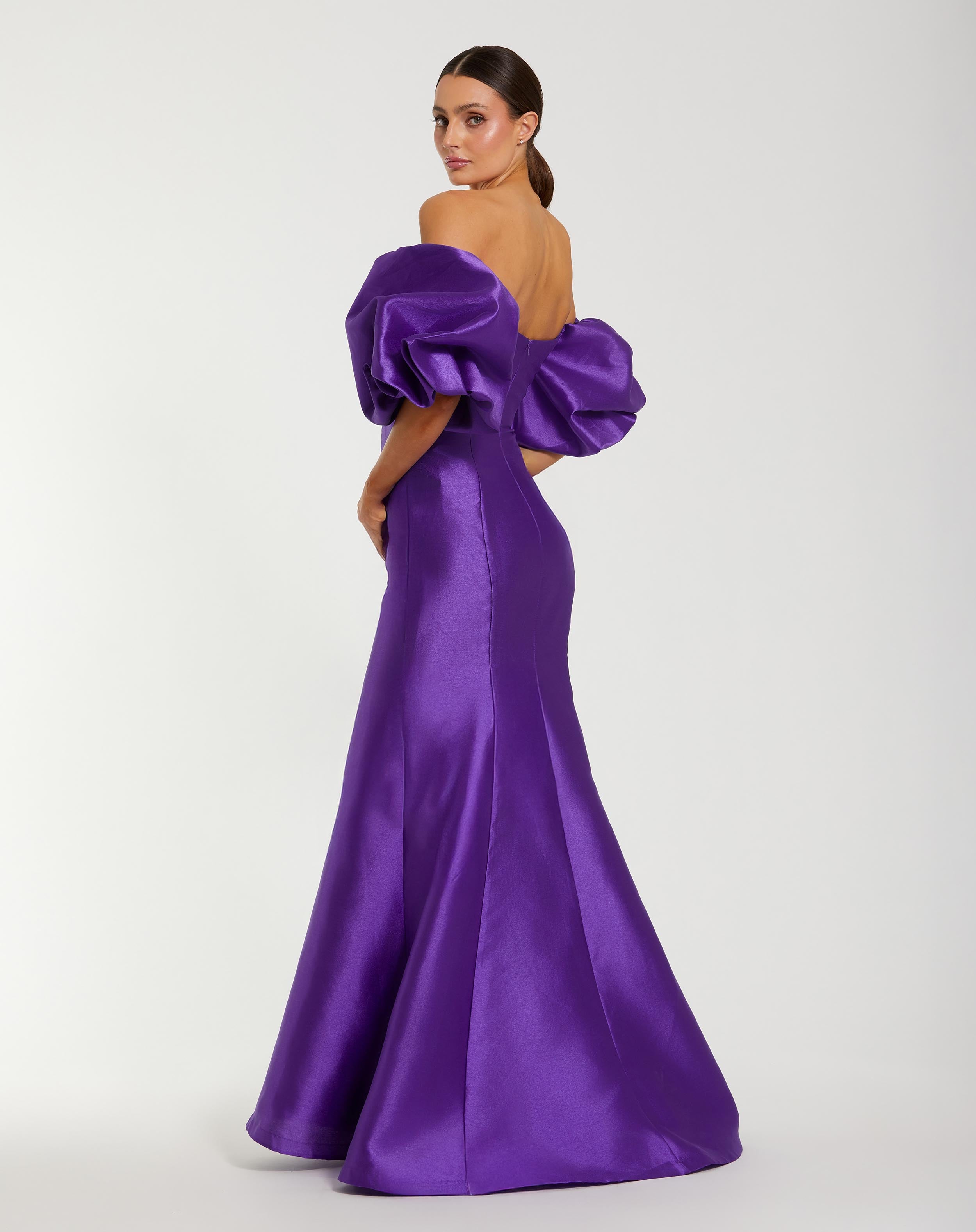 Dark Purple Sweetheart Off The Shoulder Puff Sleeve Gown - Mac Duggal