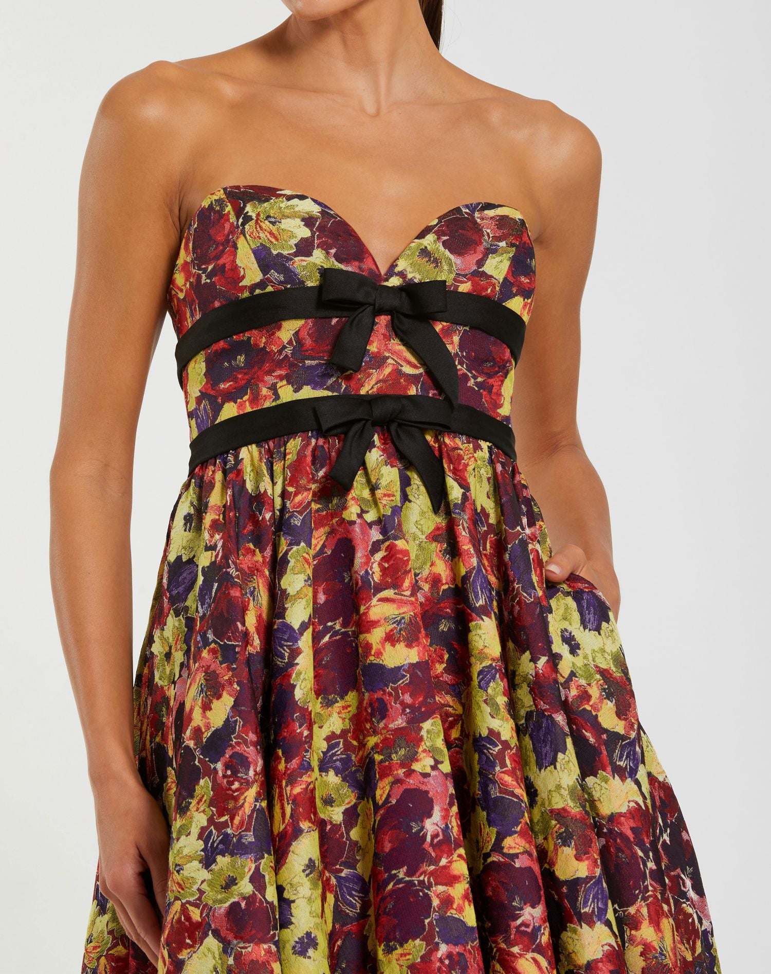 Multicolor Sleeveless Sweetheart Neck A-Line Gown - Ieena for Mac Duggal