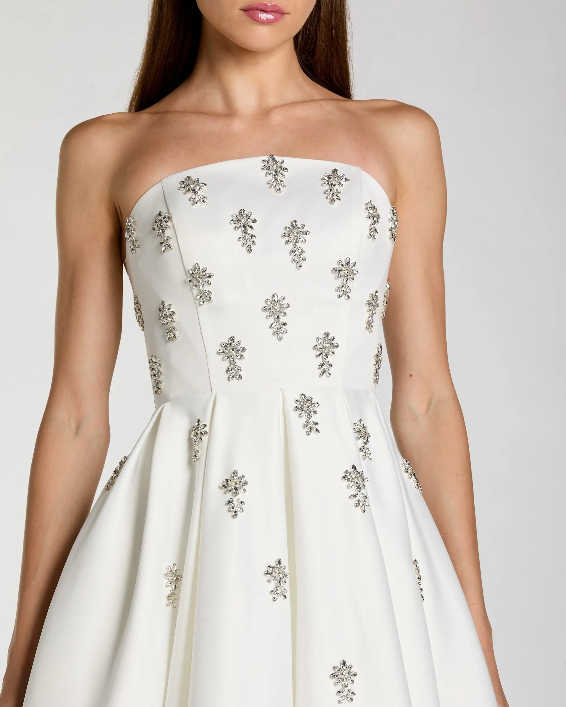 Ieena for Mac Duggal - White Strapless Crystal Embellished Satin A-Line Dress - US 14 Ieena for Mac Duggal - White Strapless Crystal Embellished Satin A-Line Dress - US 14