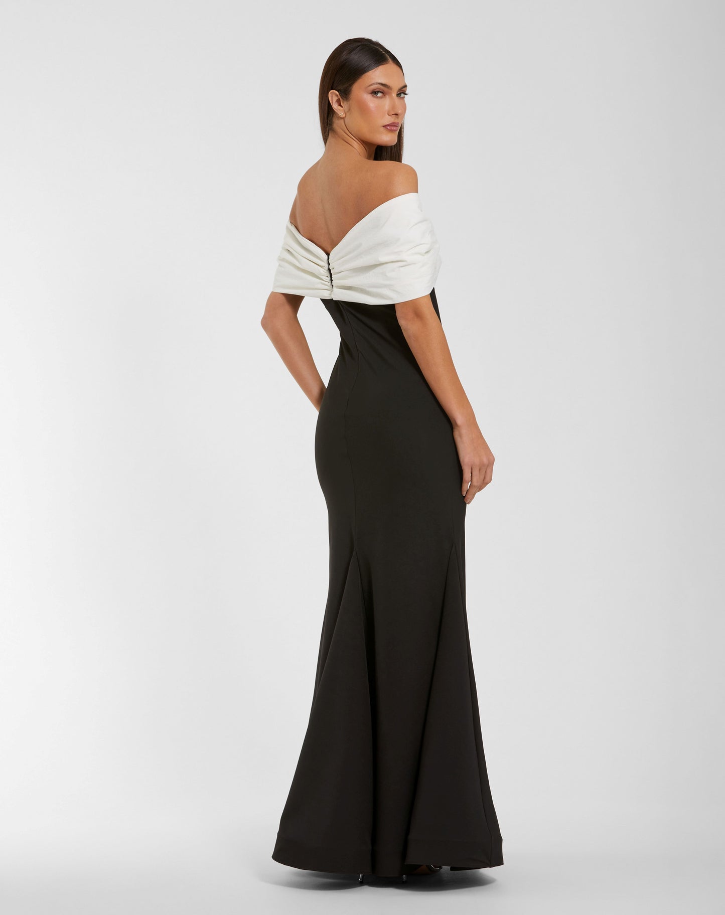 Black Off The Shoulder Mermaid Gown With Bow - Ieena for Mac Duggal